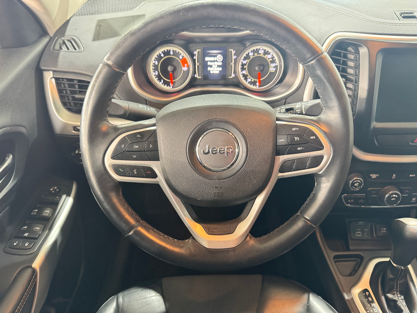 Thumbnail: 2018 Jeep Cherokee - 4