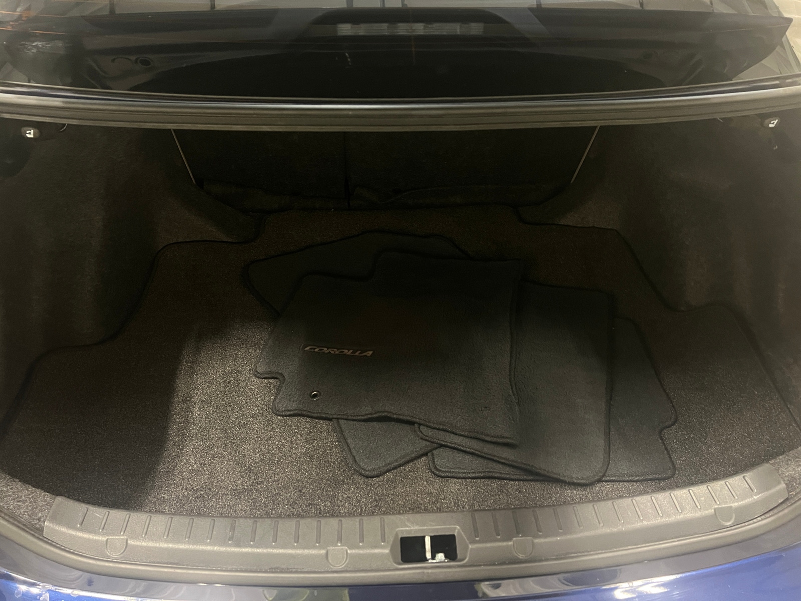 Thumbnail: 2012 Toyota Corolla - 7