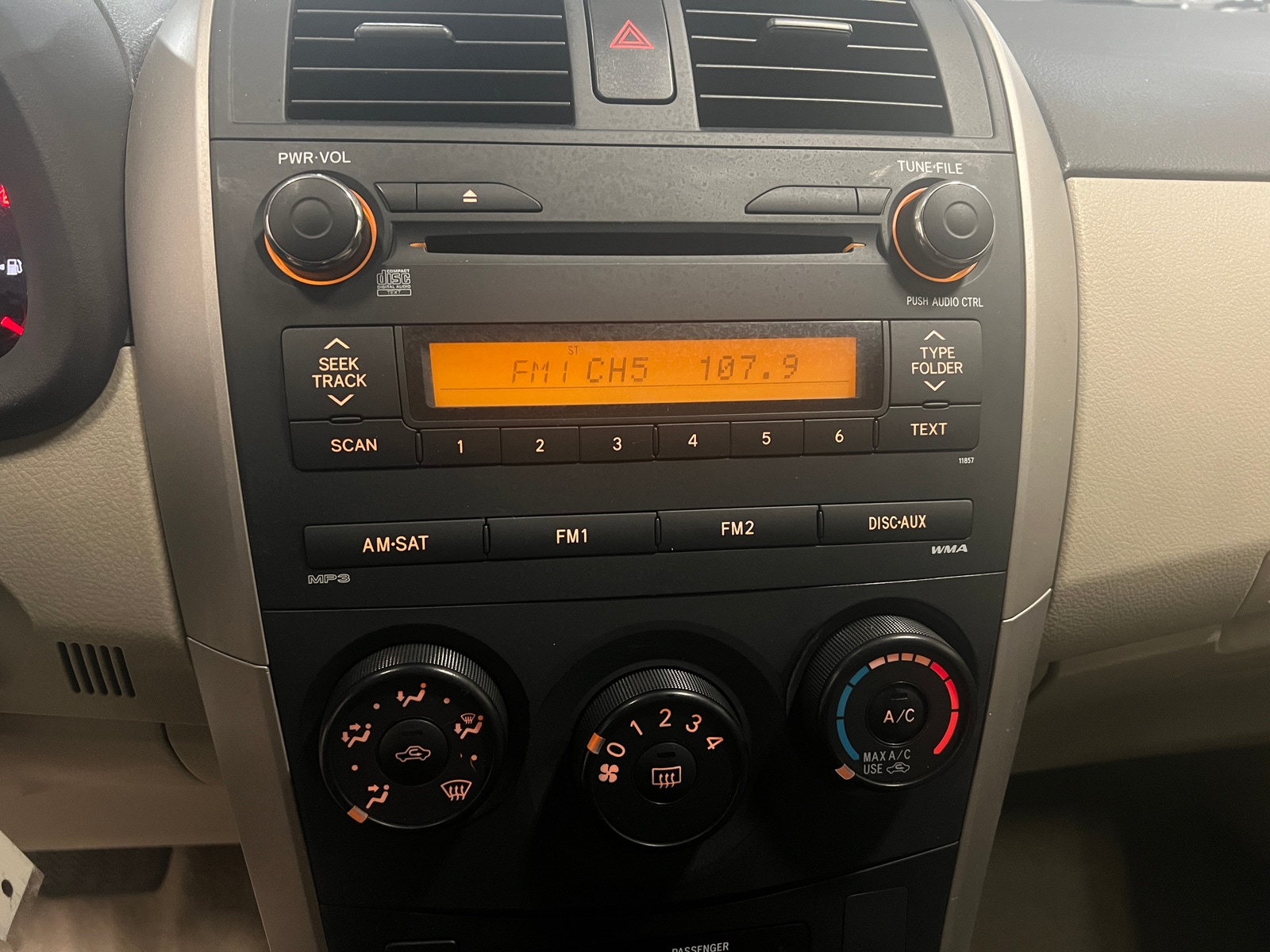 Thumbnail: 2012 Toyota Corolla - 4