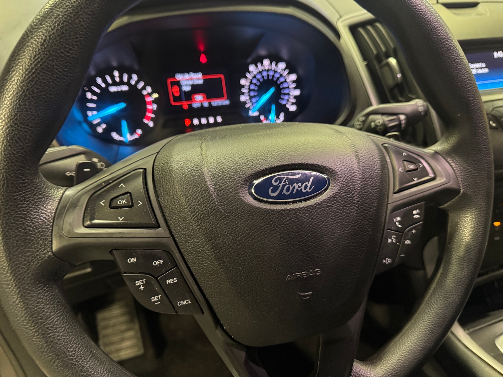 Thumbnail: 2017 Ford Edge - 5