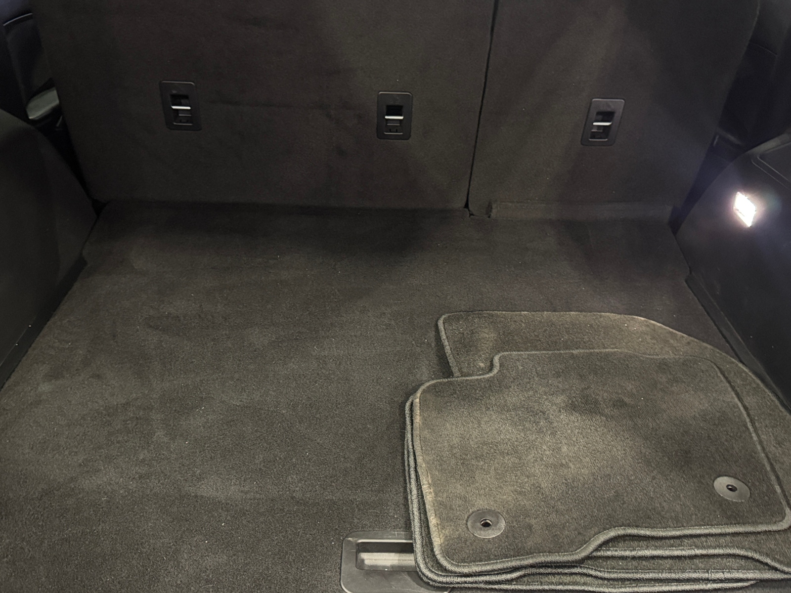 Thumbnail: 2017 Ford Edge - 7