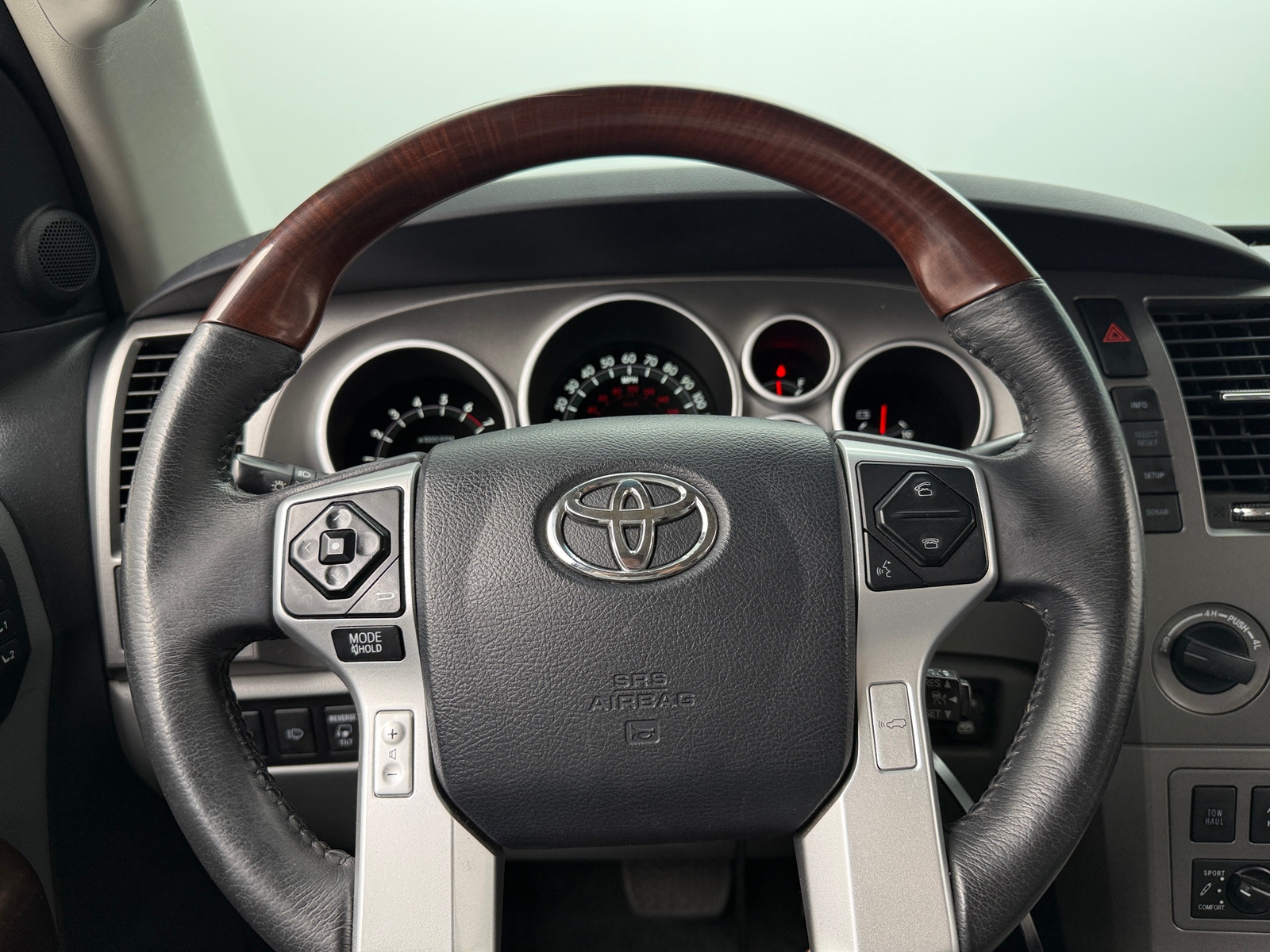 Thumbnail: 2017 Toyota Sequoia - 4