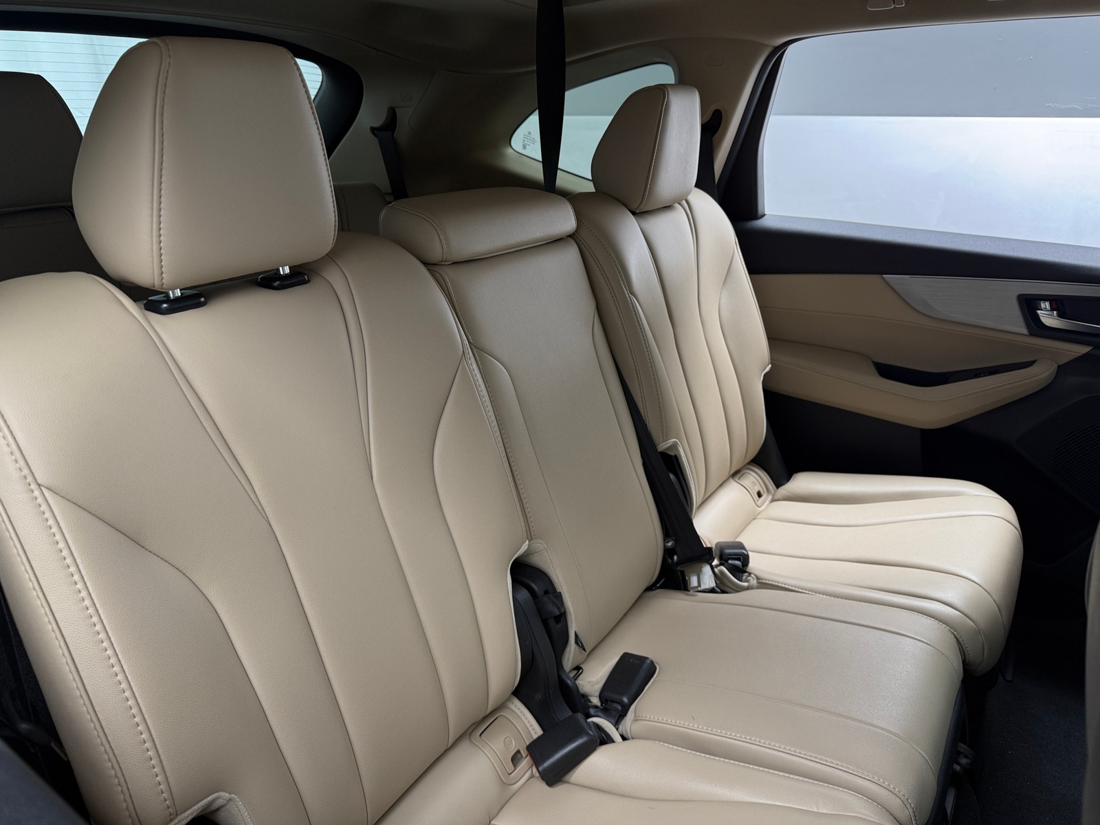 Thumbnail: 2023 Acura MDX - 5