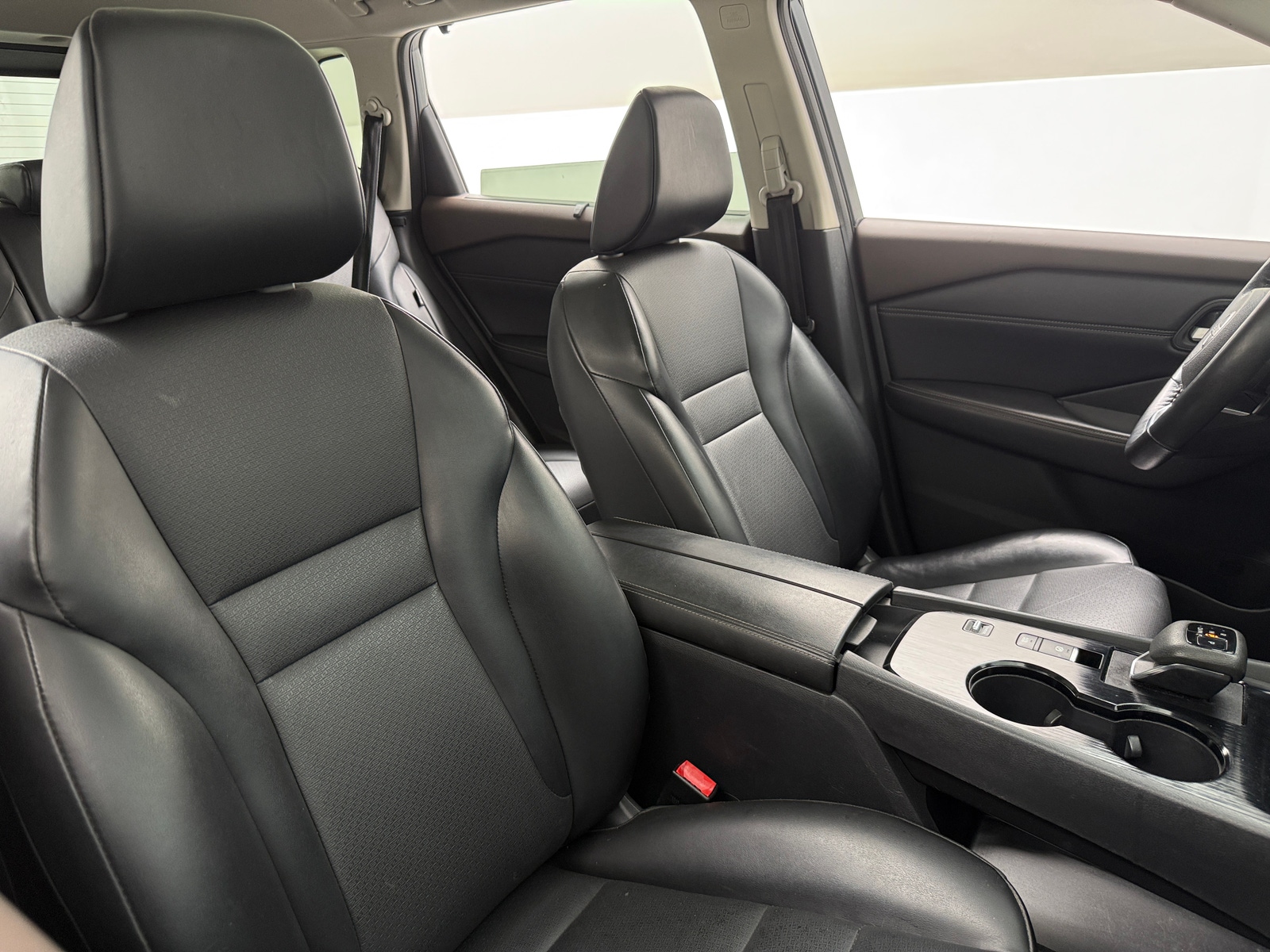 Thumbnail: 2022 Nissan Rogue - 2