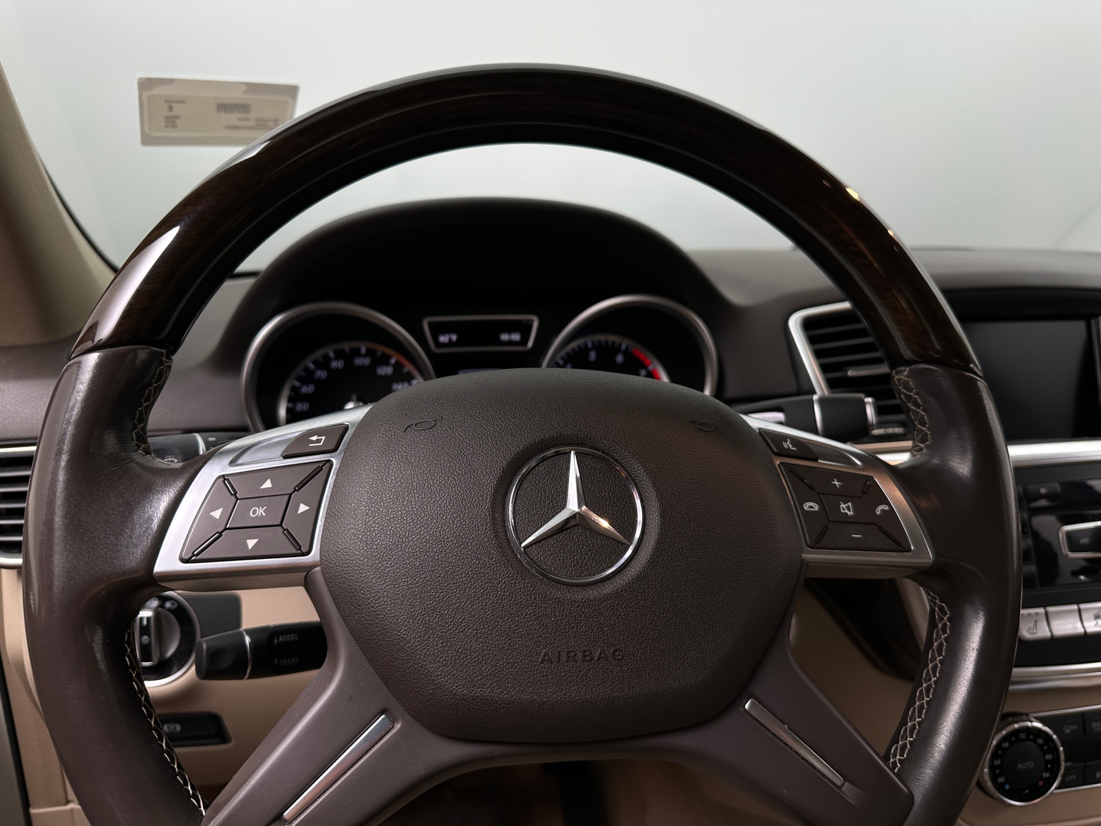 Thumbnail: 2014 Mercedes-Benz M-Class - 4