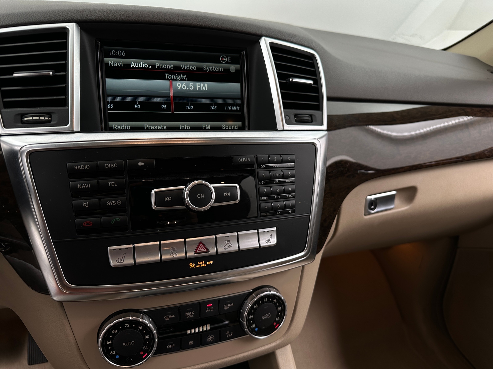 Thumbnail: 2014 Mercedes-Benz M-Class - 3