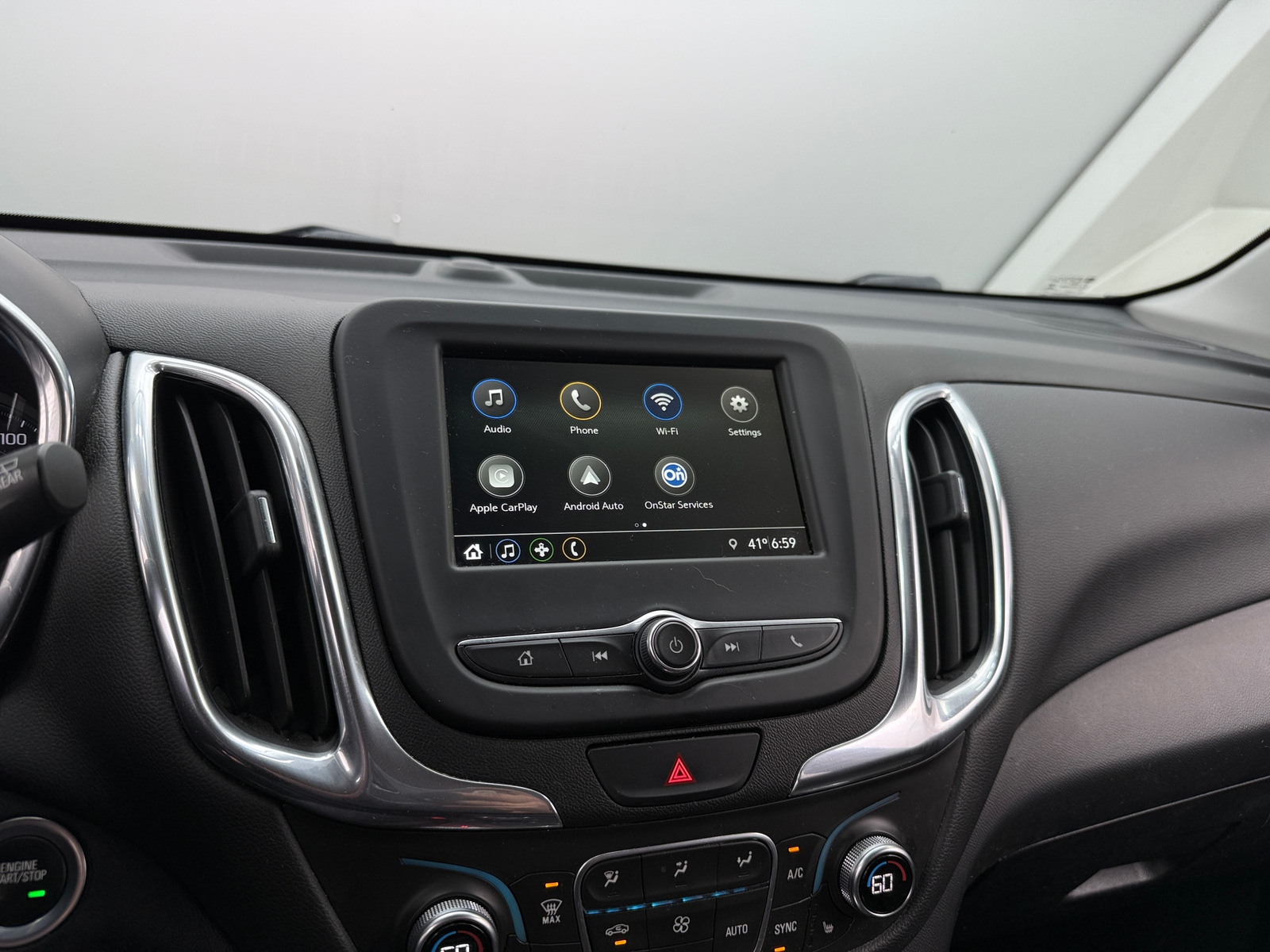 Thumbnail: 2019 Chevrolet Equinox - 4