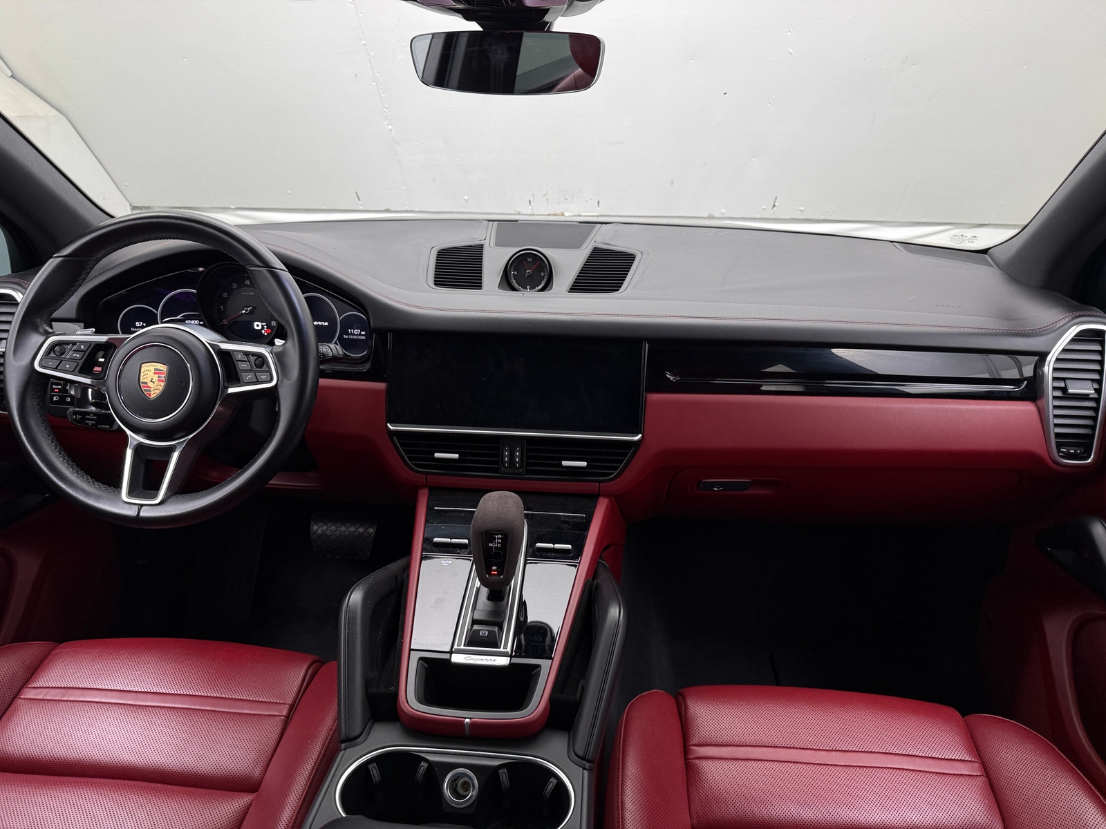 Thumbnail: 2020 Porsche Cayenne - 2