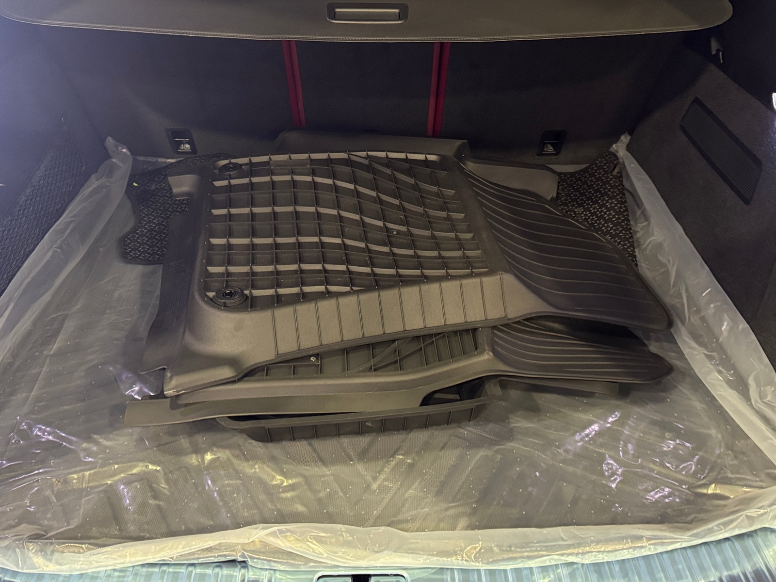 Thumbnail: 2020 Porsche Cayenne - 6