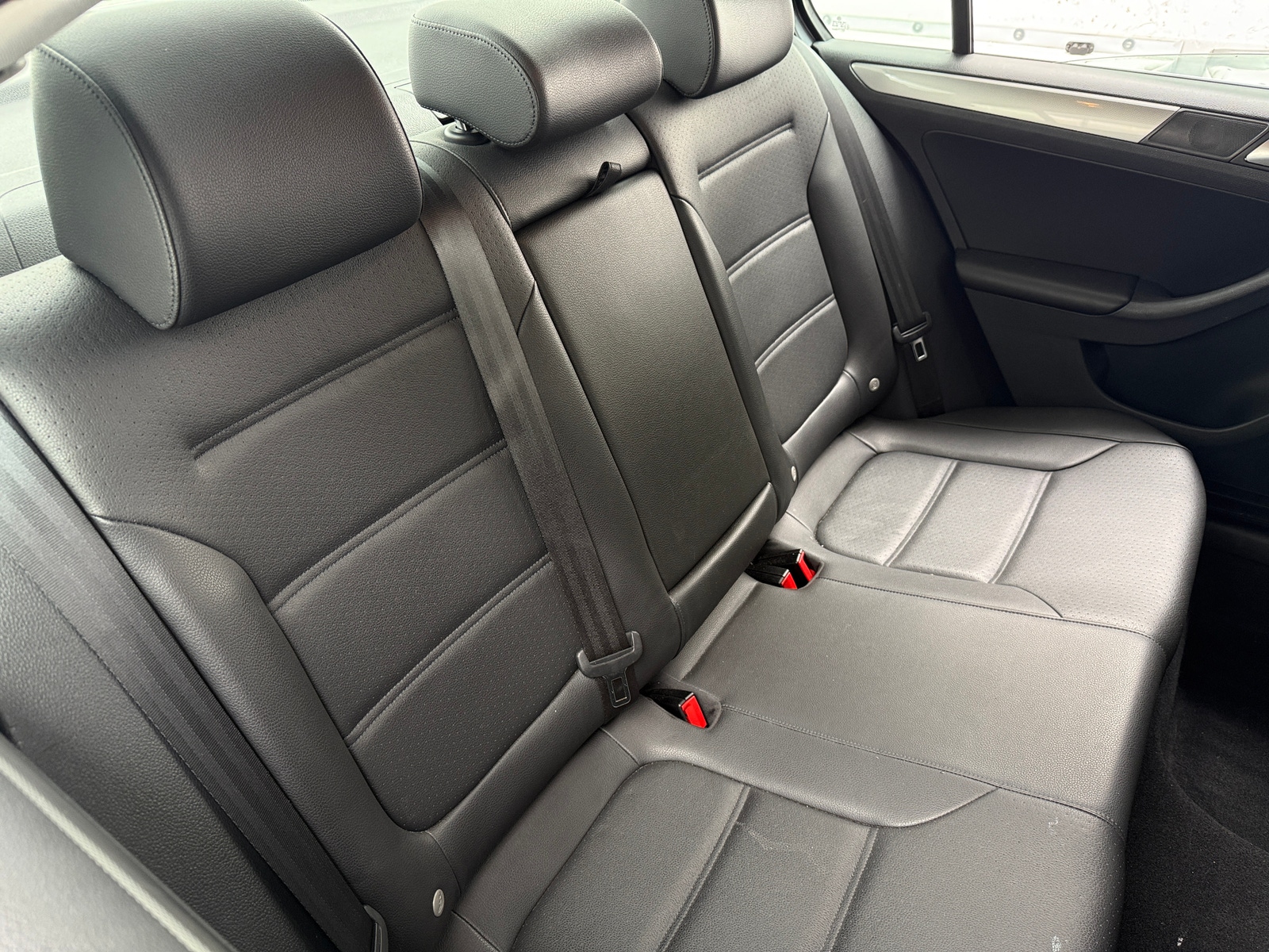 Thumbnail: 2015 Volkswagen Jetta - 6