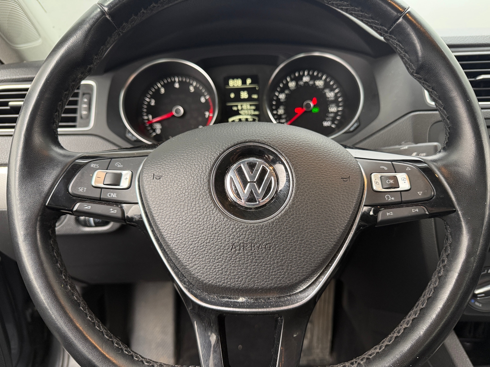 Thumbnail: 2015 Volkswagen Jetta - 5