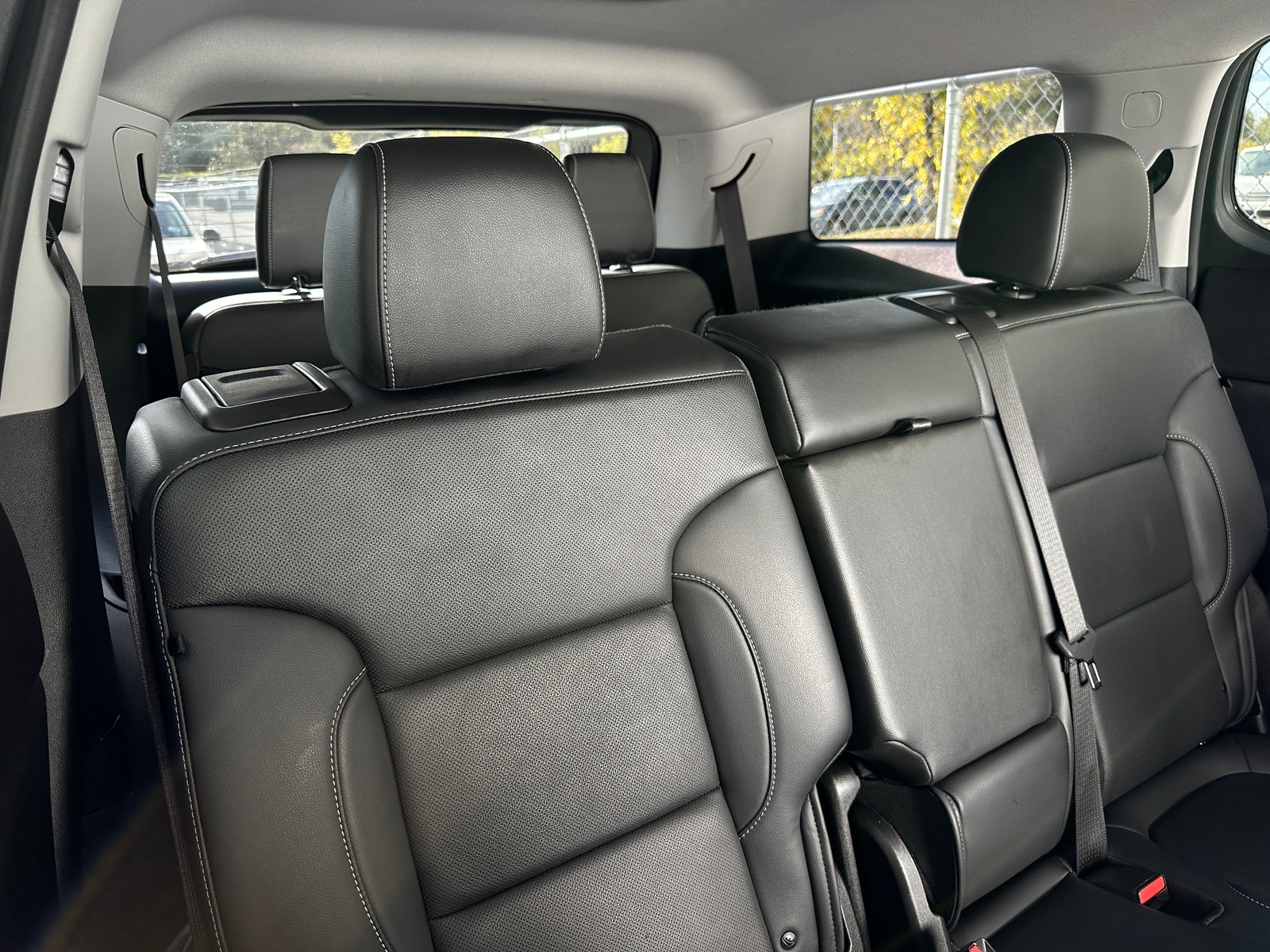 Thumbnail: 2023 GMC Acadia - 5