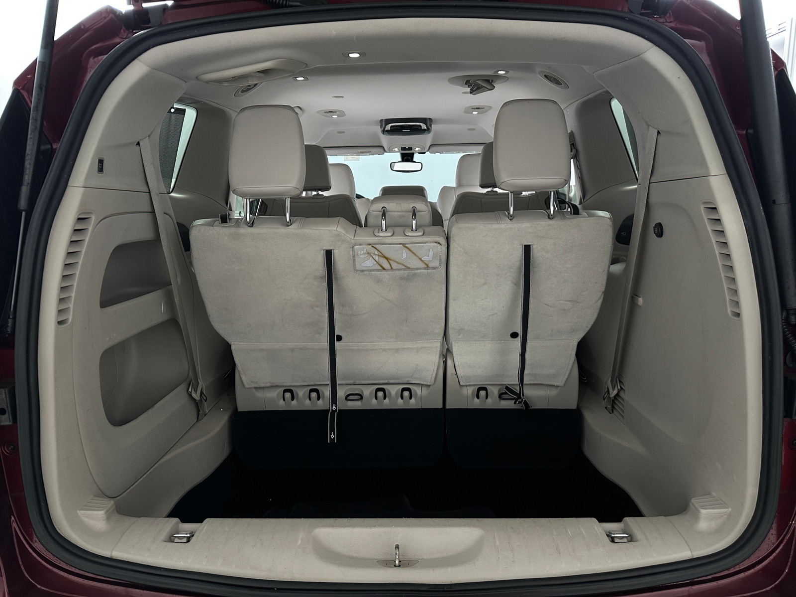 Thumbnail: 2017 Chrysler Pacifica - 6