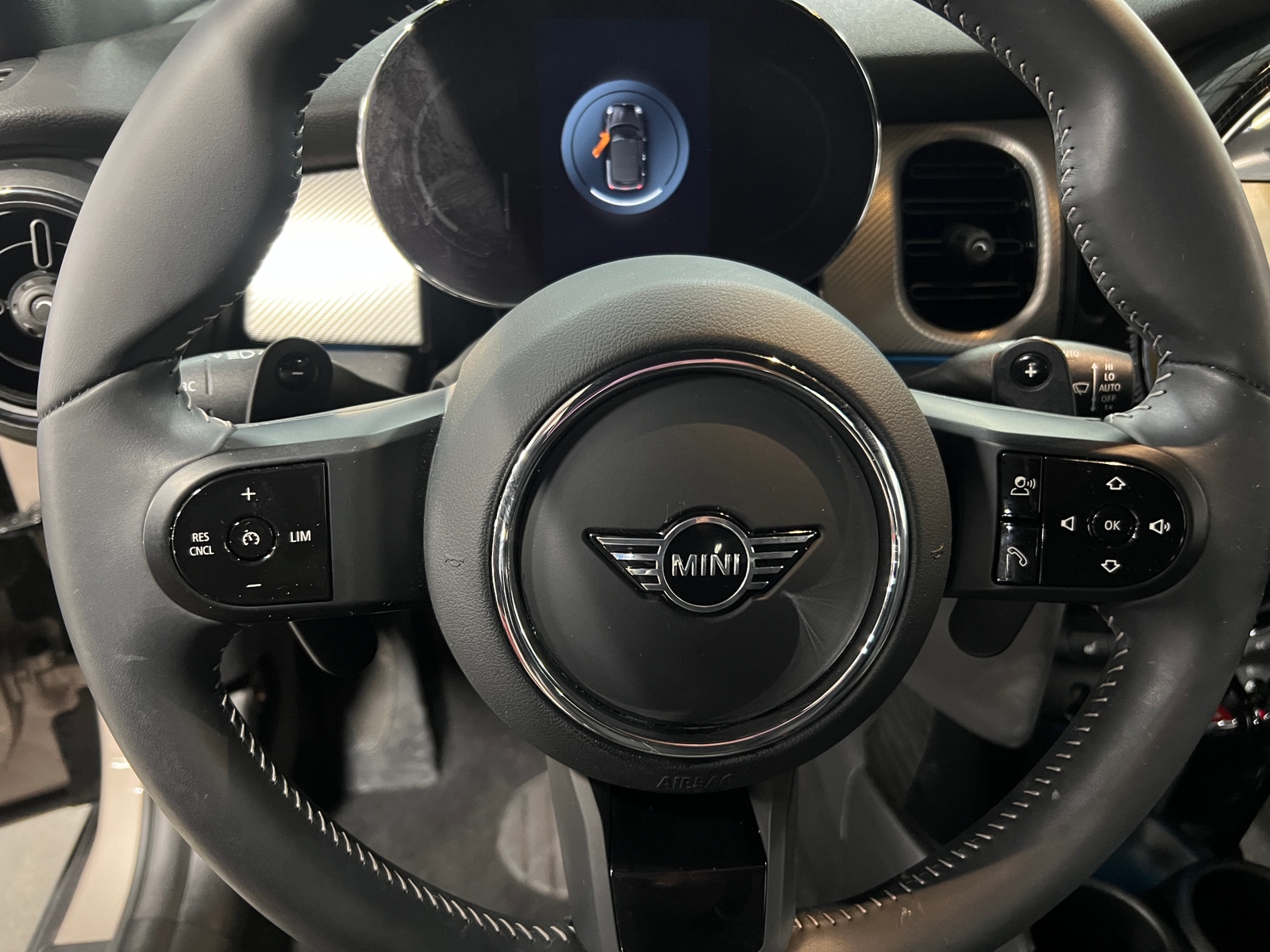 Thumbnail: 2024 MINI Cooper Convertible - 4