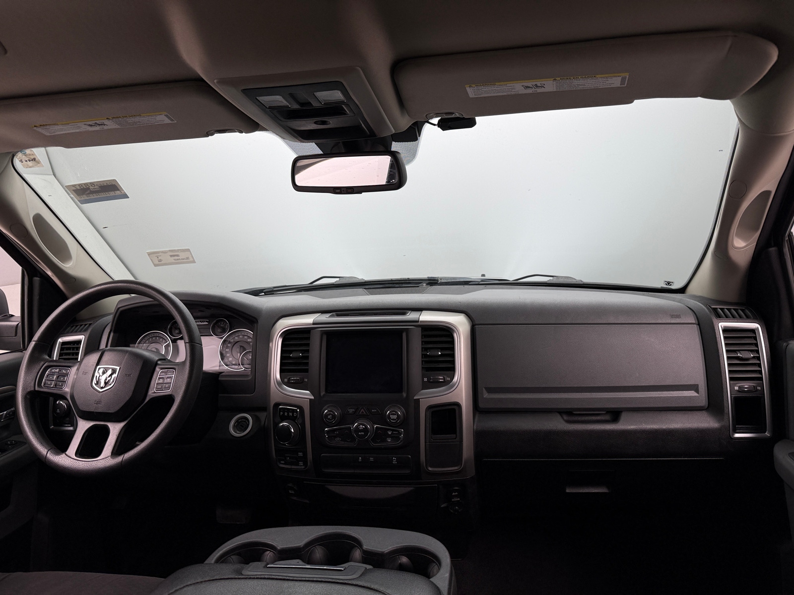 Thumbnail: 2020 RAM 1500 Classic - 3