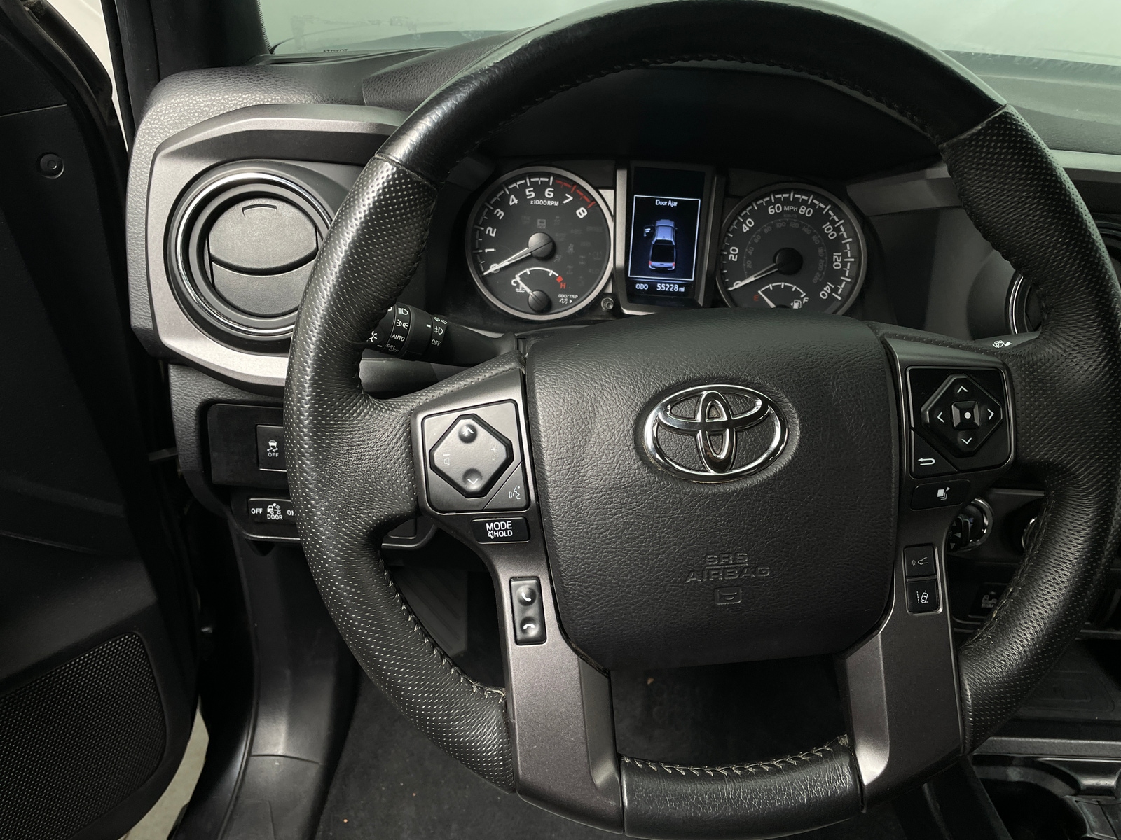 Thumbnail: 2022 Toyota Tacoma - 5