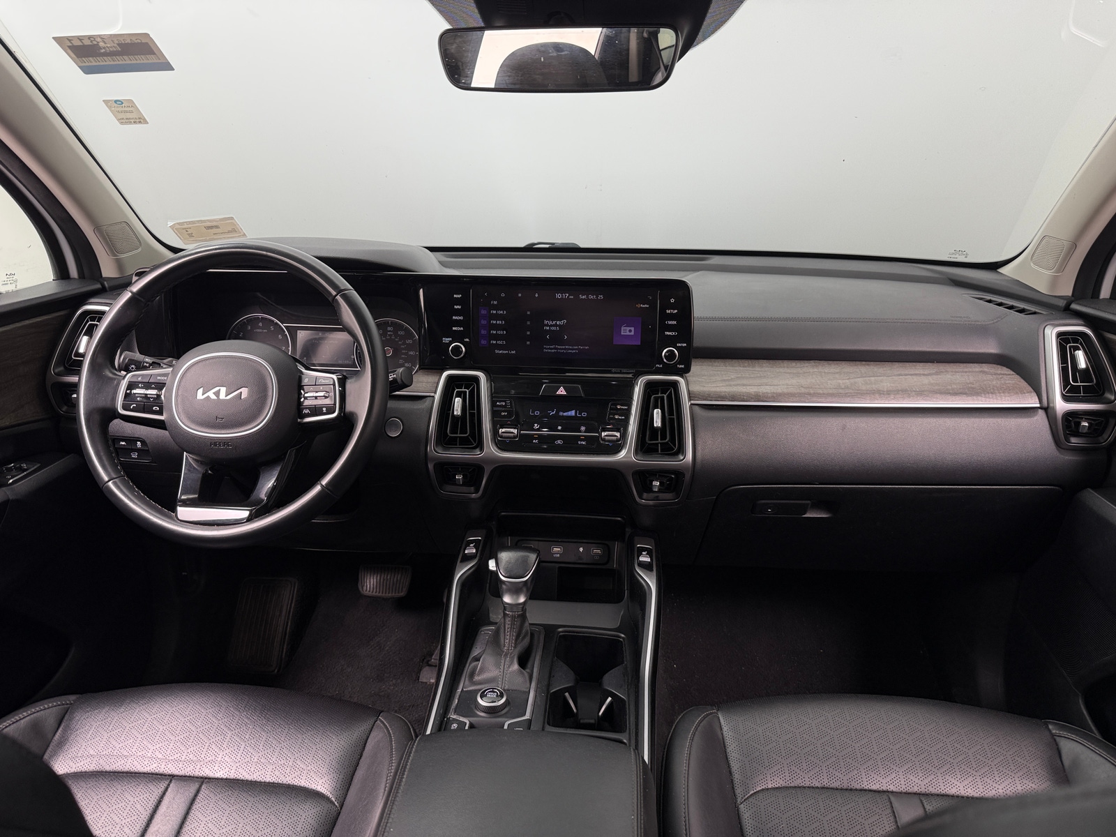 Thumbnail: 2023 Kia Sorento - 2