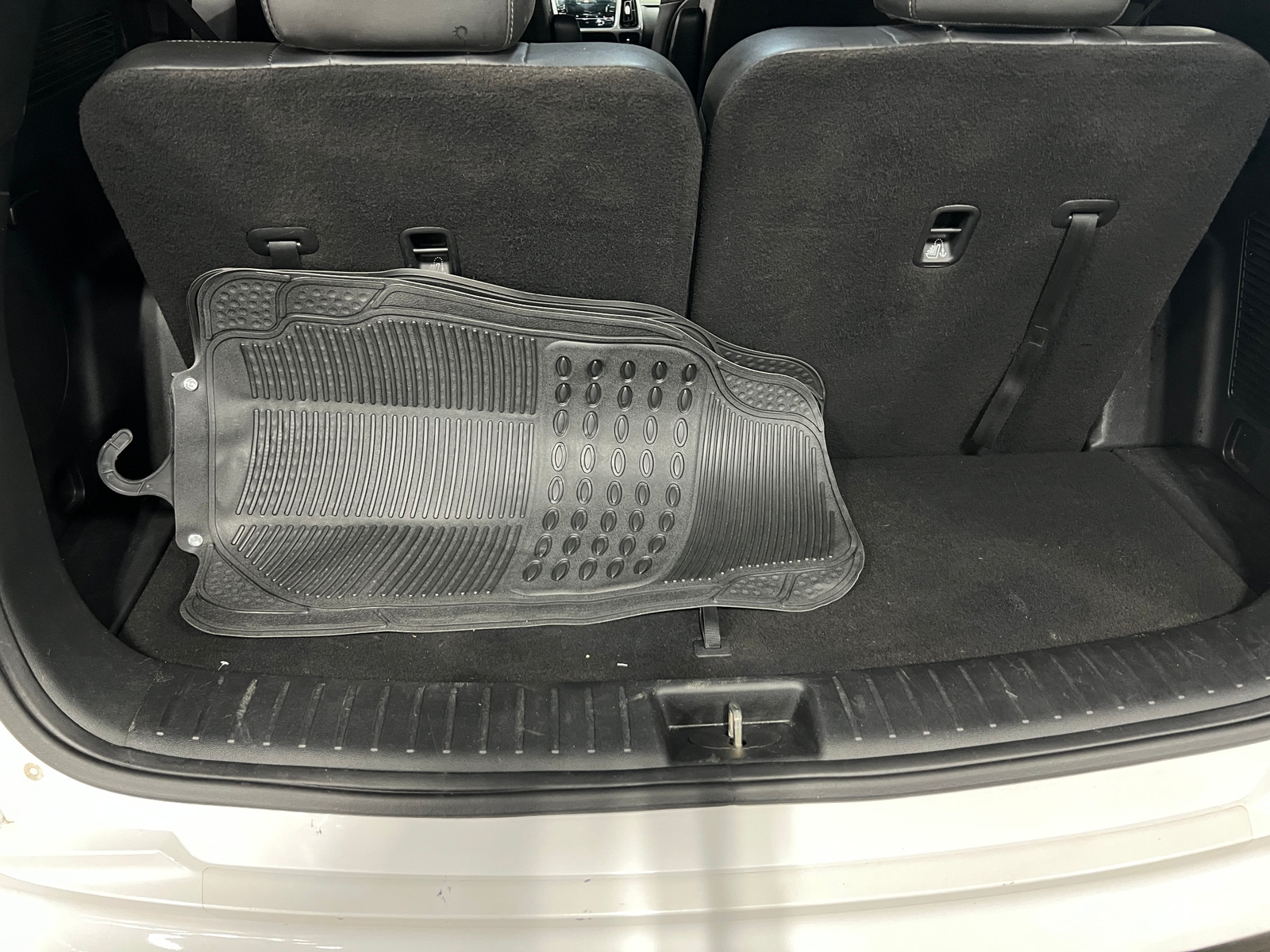 Thumbnail: 2023 Kia Sorento - 6