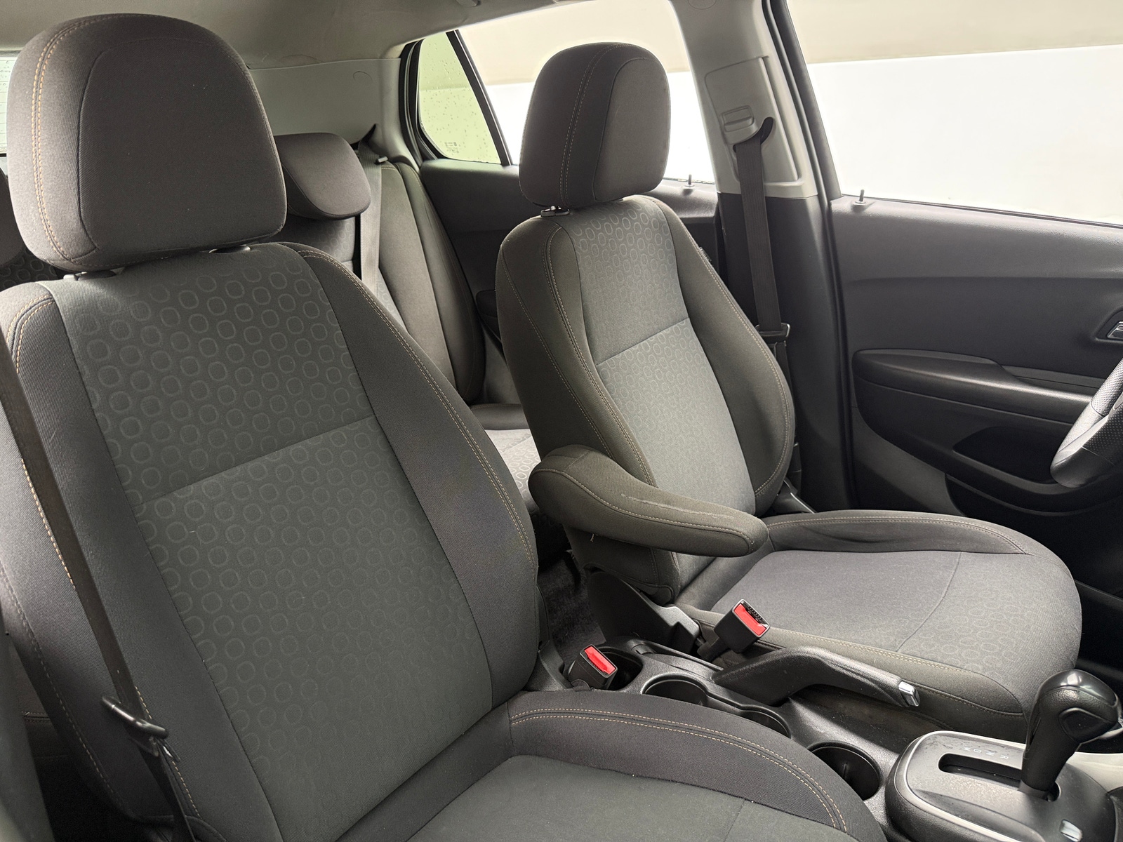 Thumbnail: 2021 Chevrolet Trax - 2