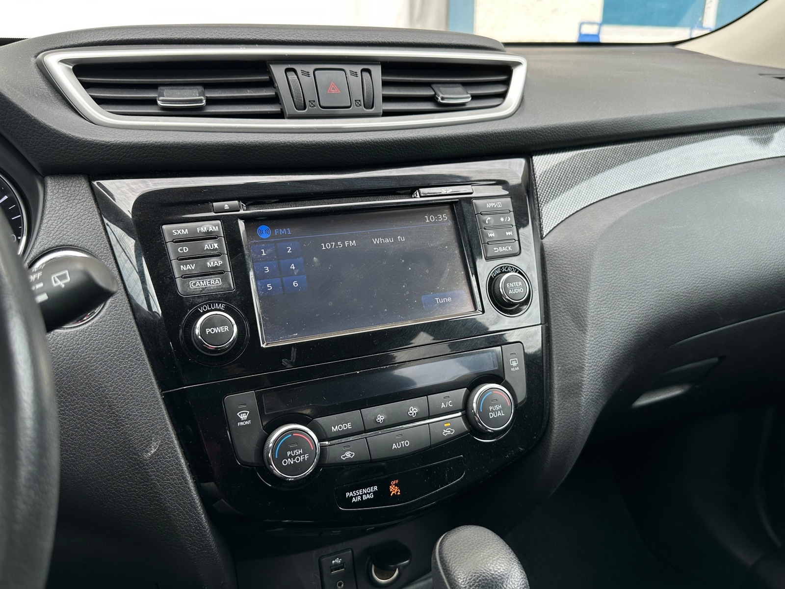 Thumbnail: 2015 Nissan Rogue - 3