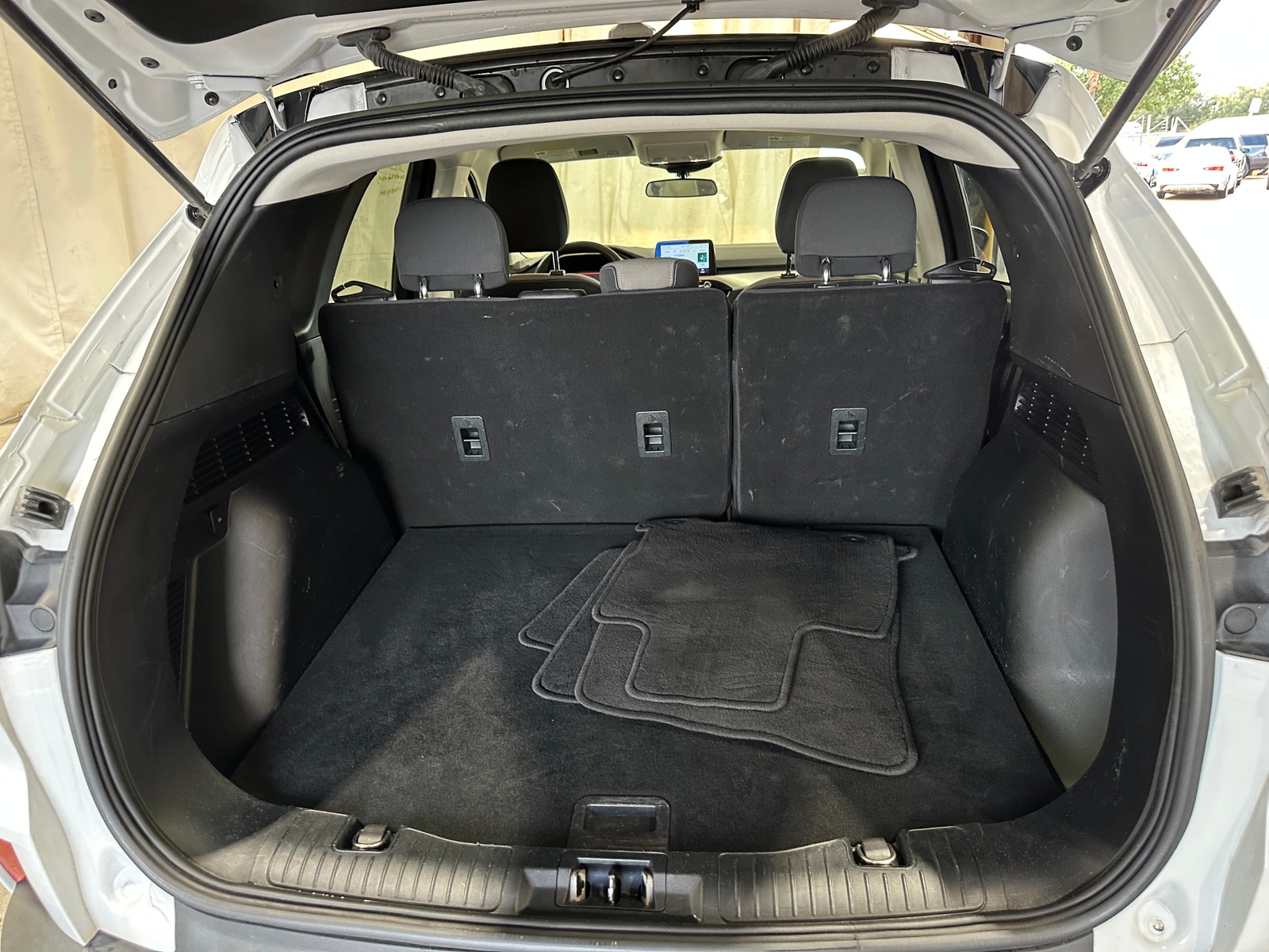 Thumbnail: 2022 Ford Escape - 6