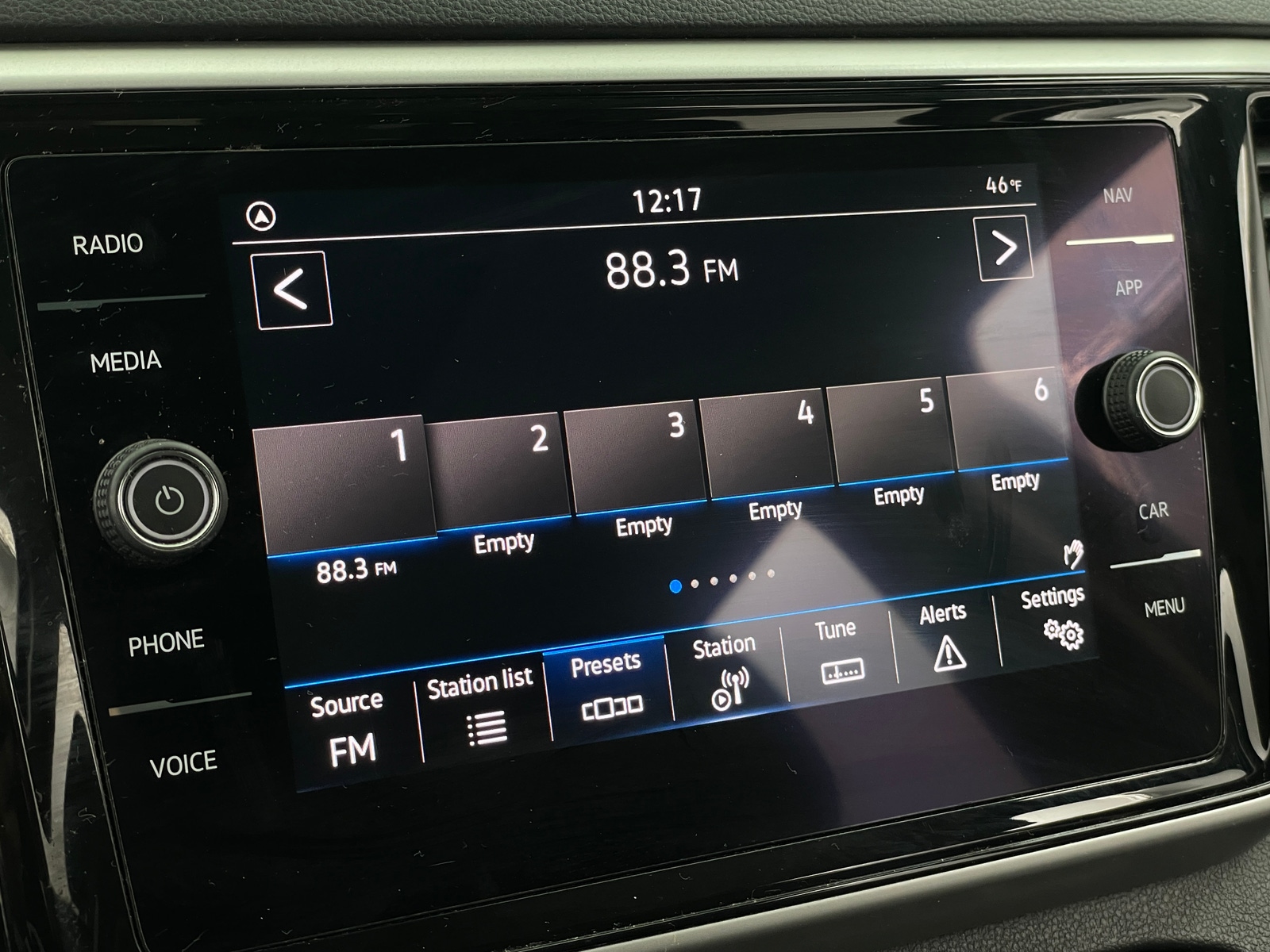 Thumbnail: 2022 Volkswagen Atlas - 3