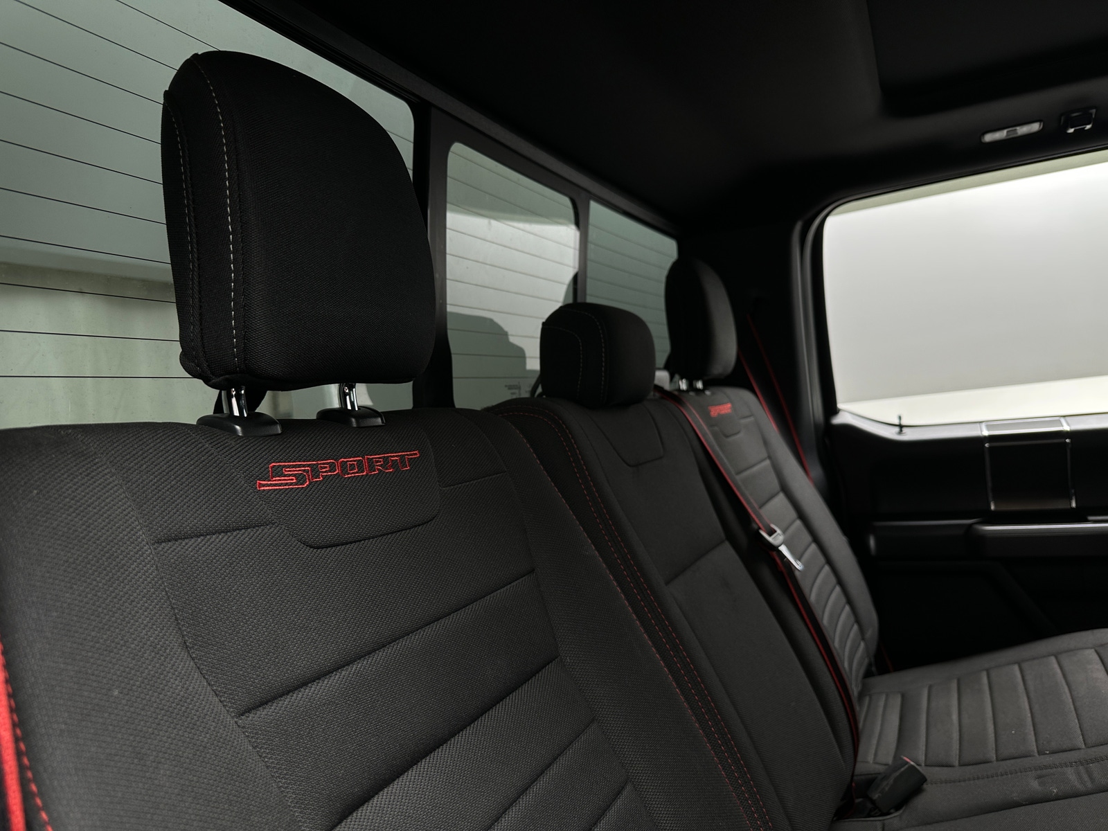 Thumbnail: 2018 Ford Econoline - 6