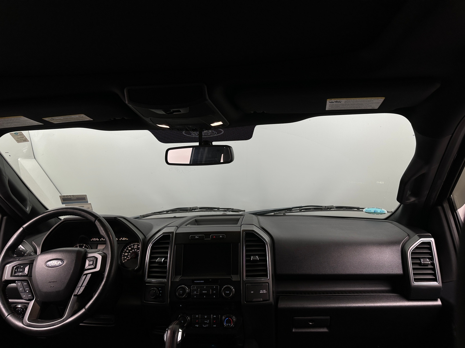 Thumbnail: 2018 Ford Econoline - 3