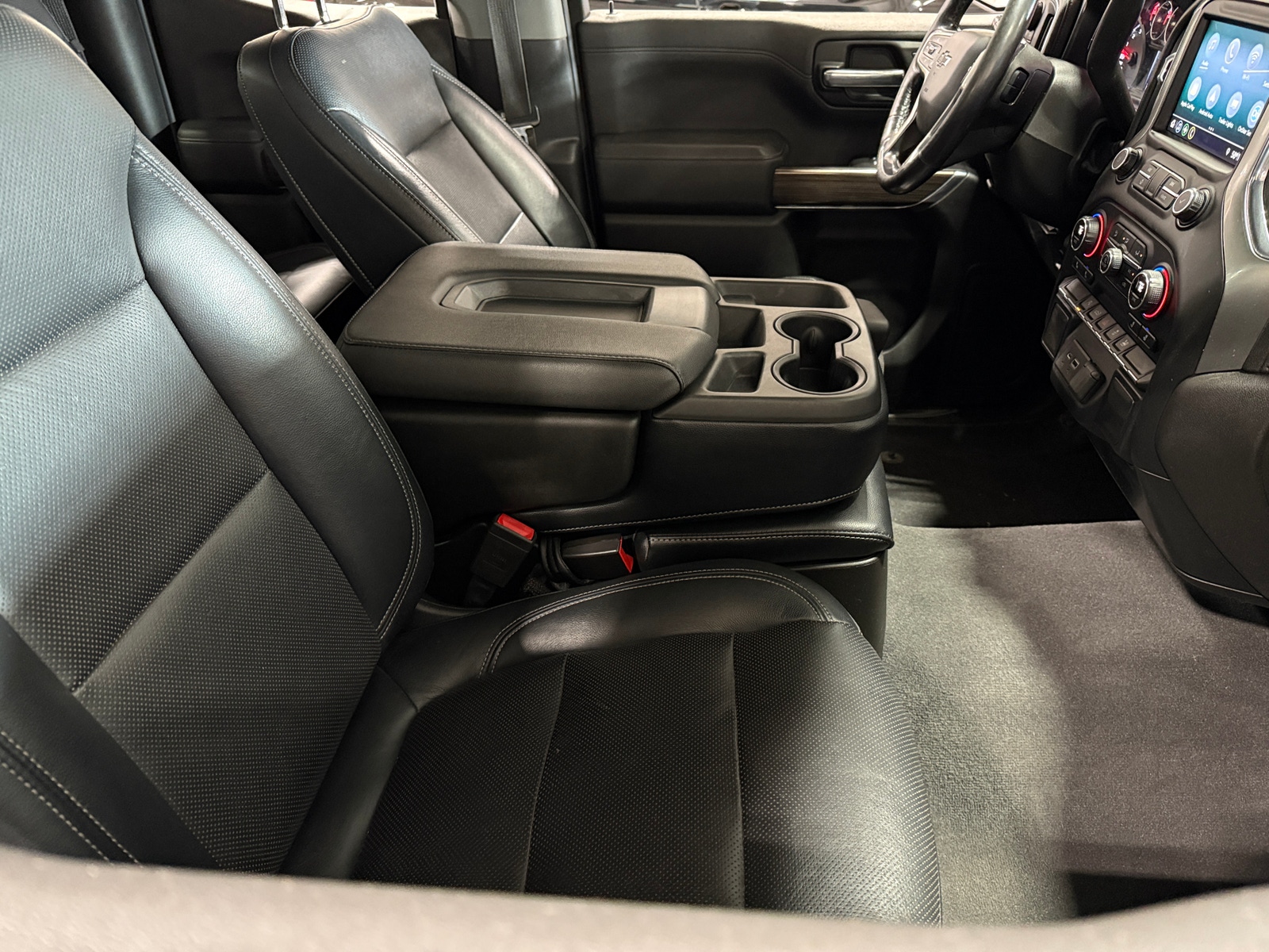 Thumbnail: 2019 Chevrolet Silverado 1500 - 2