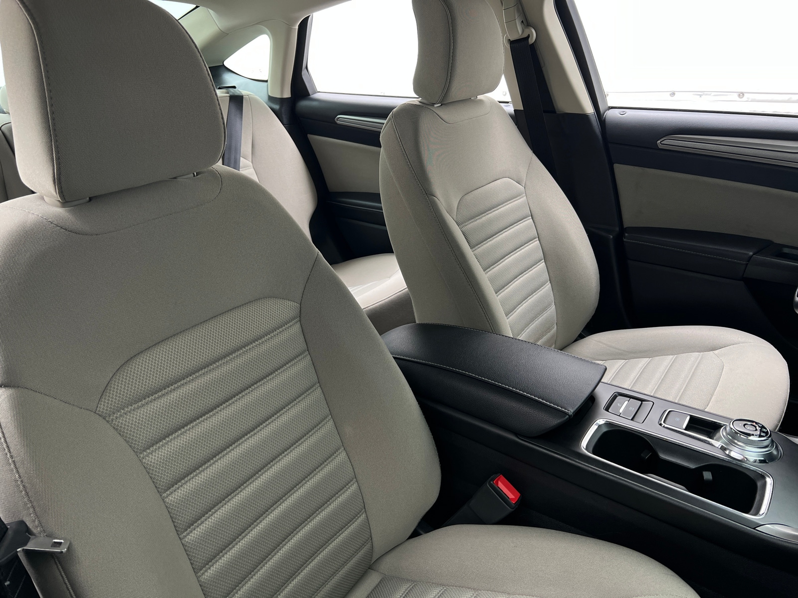 Thumbnail: 2017 Ford Fusion - 2