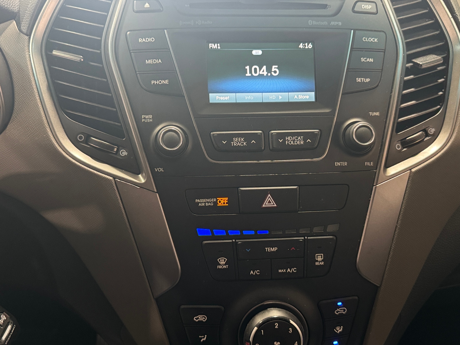 Thumbnail: 2014 Hyundai Santa Fe - 4