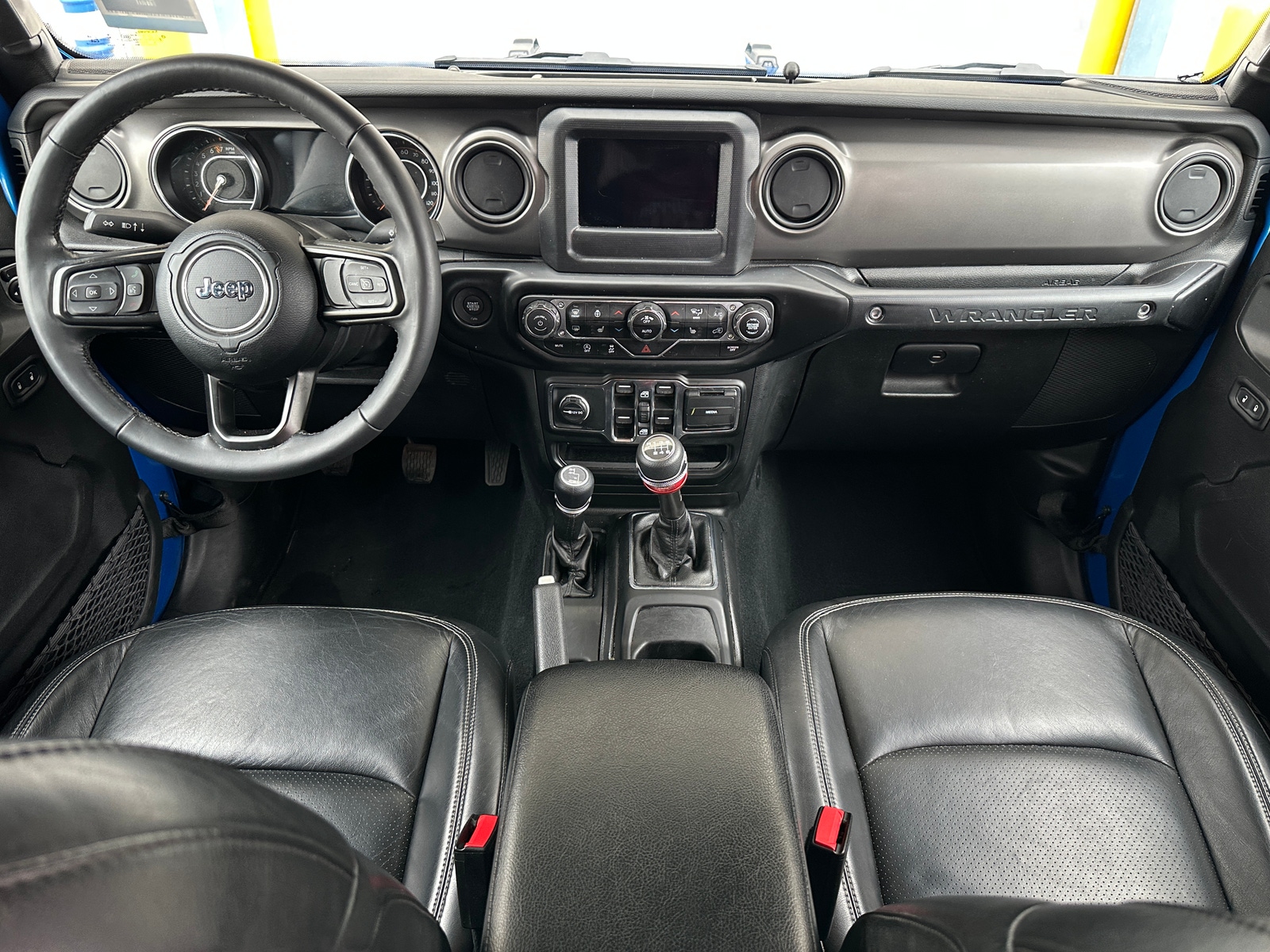 Thumbnail: 2022 Jeep Wrangler - 3