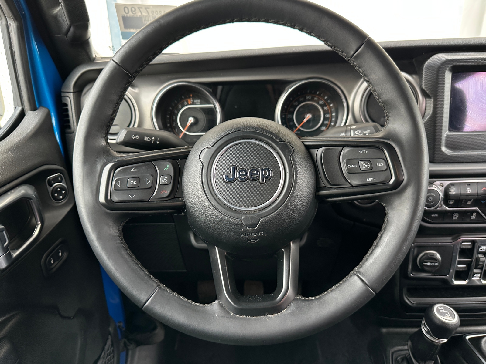 Thumbnail: 2022 Jeep Wrangler - 5