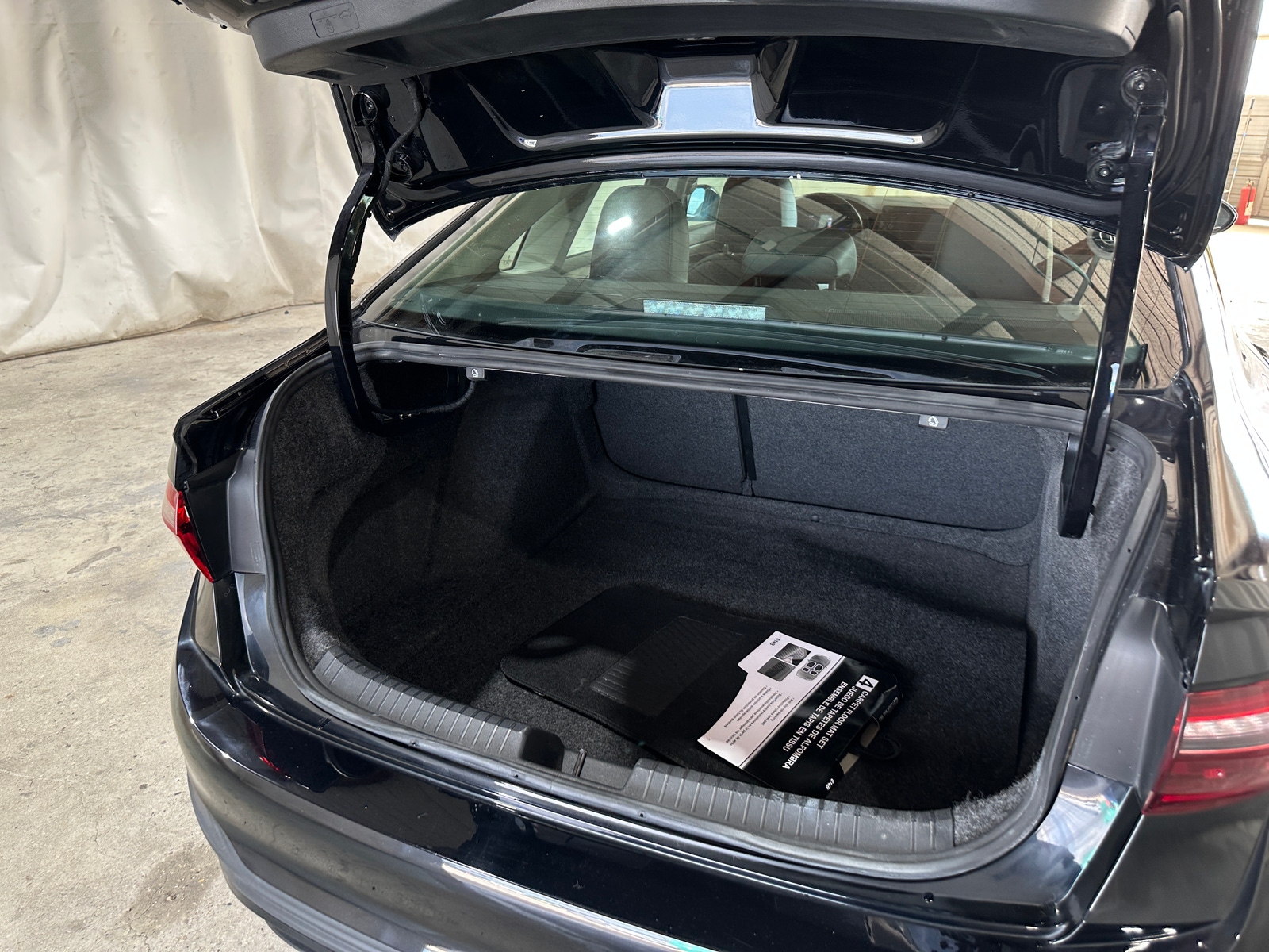 Thumbnail: 2025 Volkswagen Jetta - 6