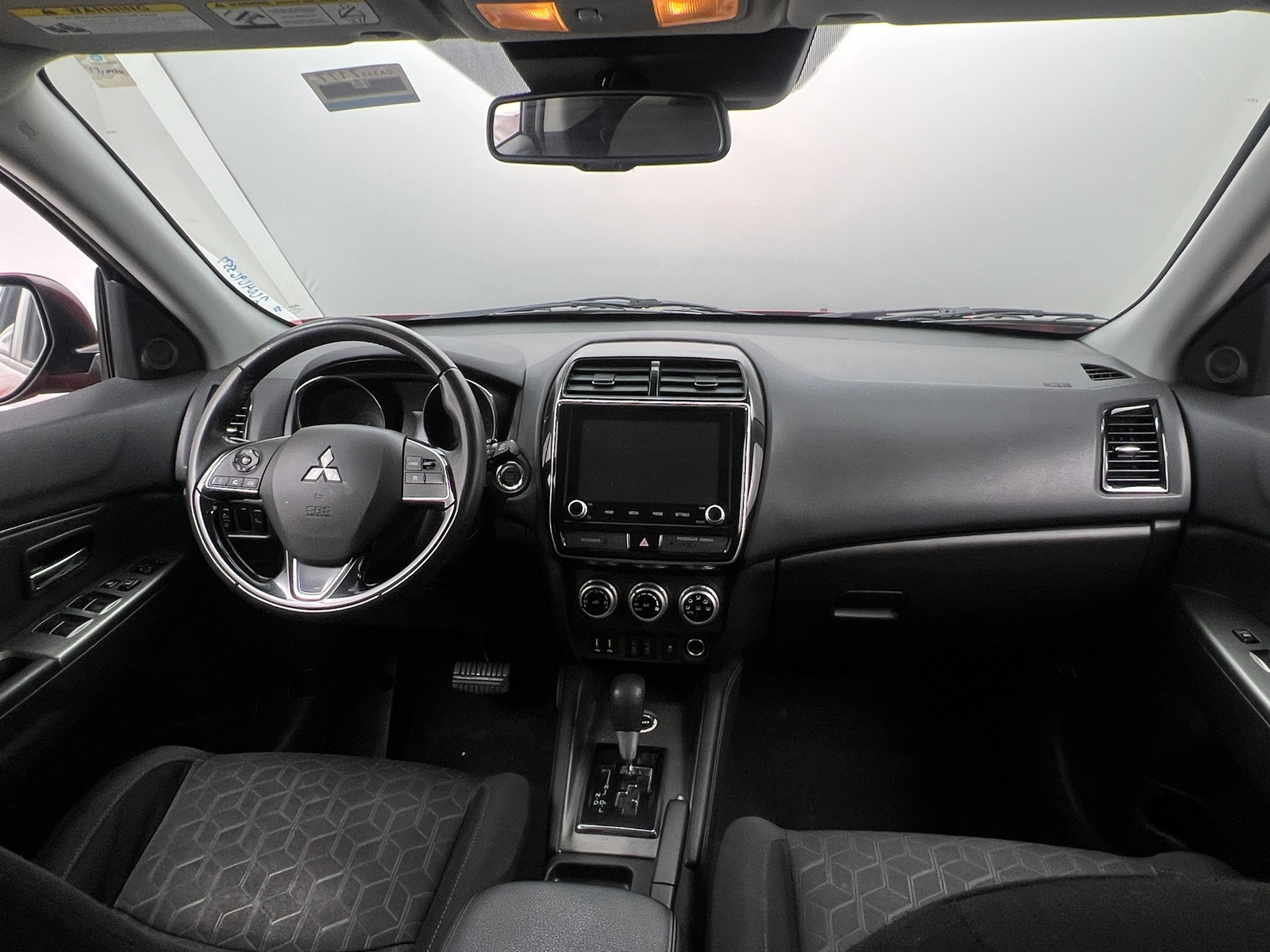 Thumbnail: 2020 Mitsubishi Outlander Sport - 3