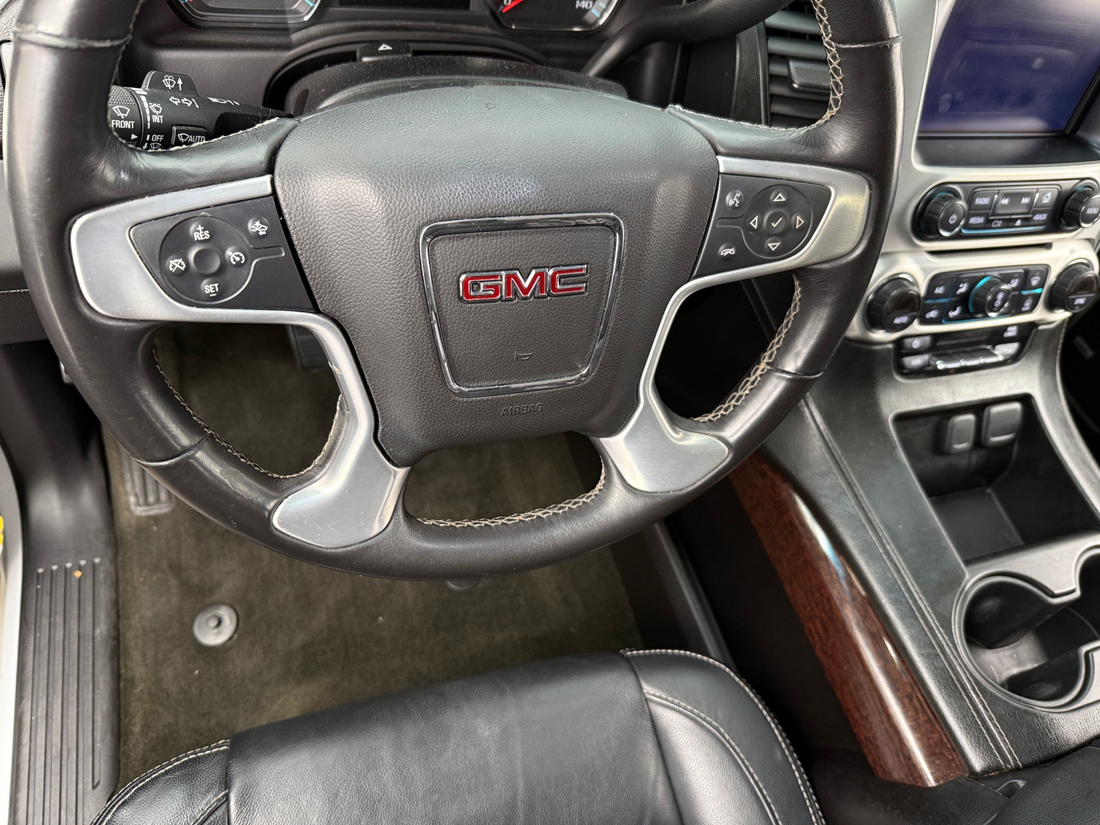 Thumbnail: 2017 GMC Yukon - 5