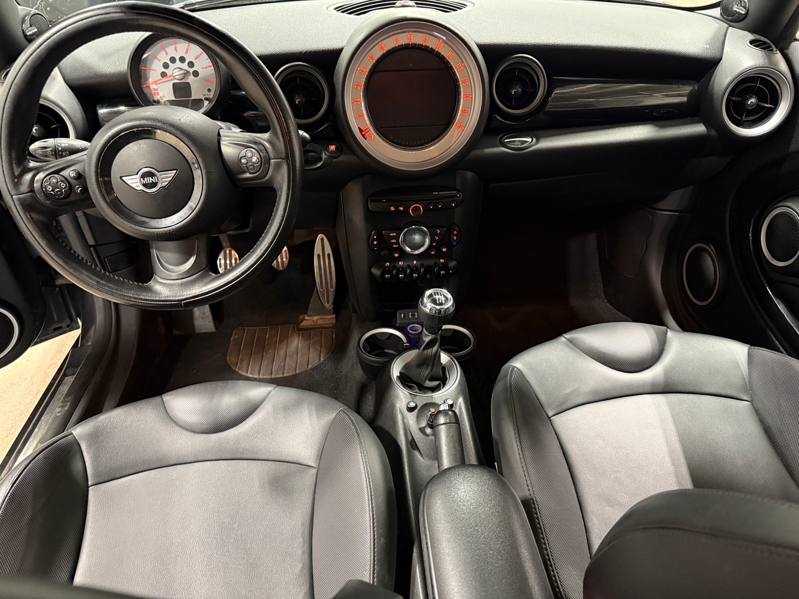 Thumbnail: 2013 MINI Cooper Hardtop - 2