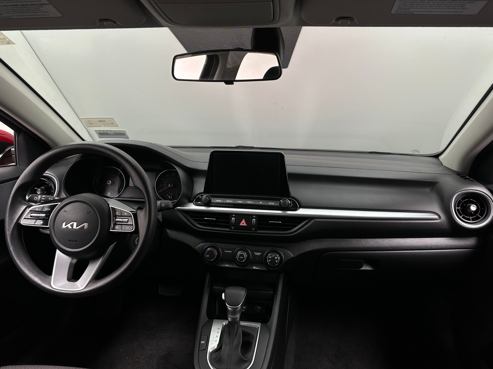 Thumbnail: 2024 Kia Forte - 3