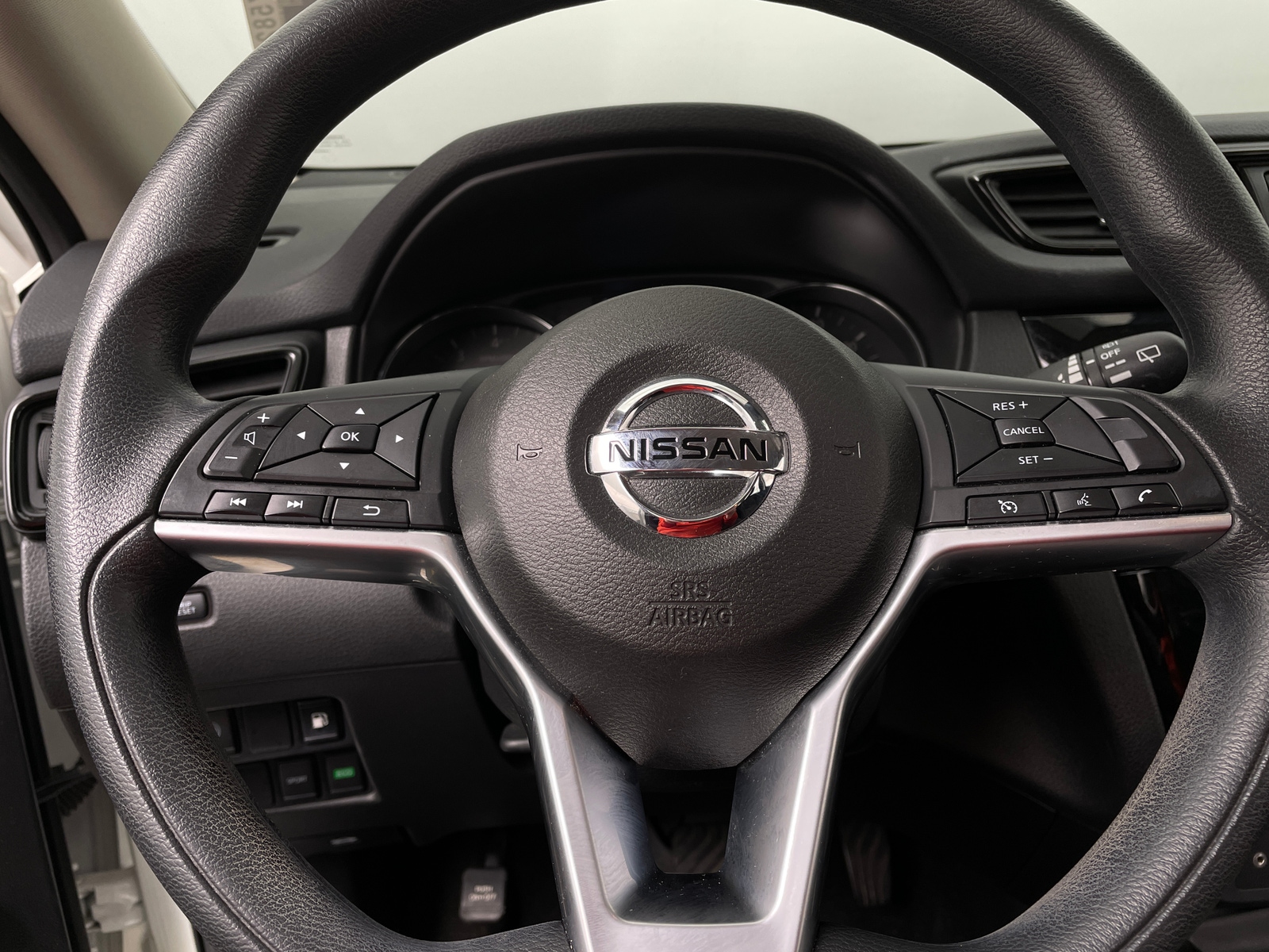 Thumbnail: 2020 Nissan Rogue - 5