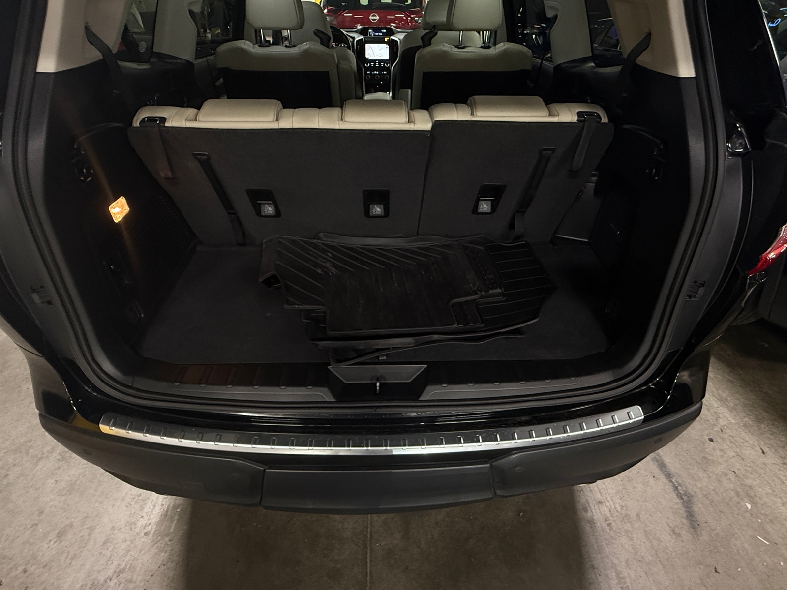 Thumbnail: 2022 Subaru Ascent - 6