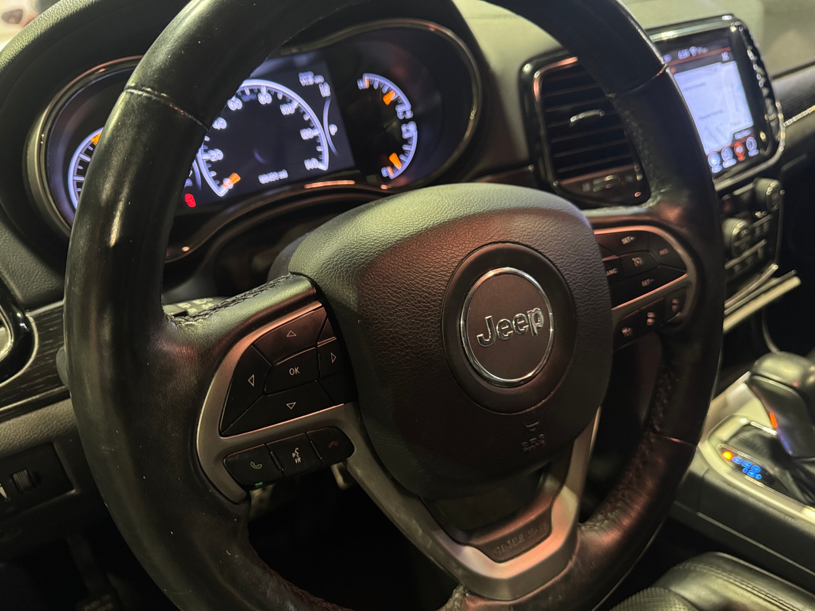 Thumbnail: 2019 Jeep Grand Cherokee - 4