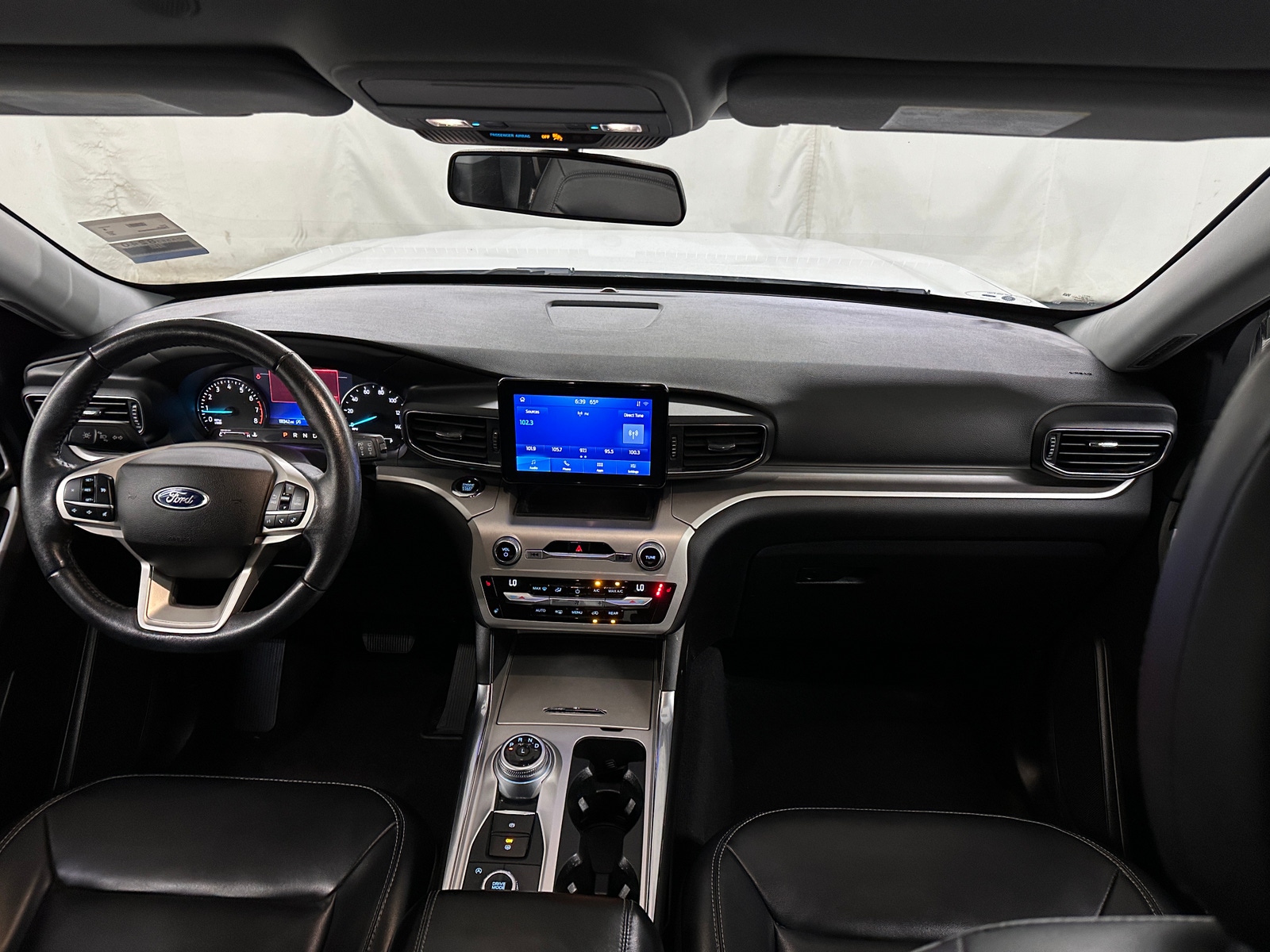 Thumbnail: 2021 Ford Explorer - 3