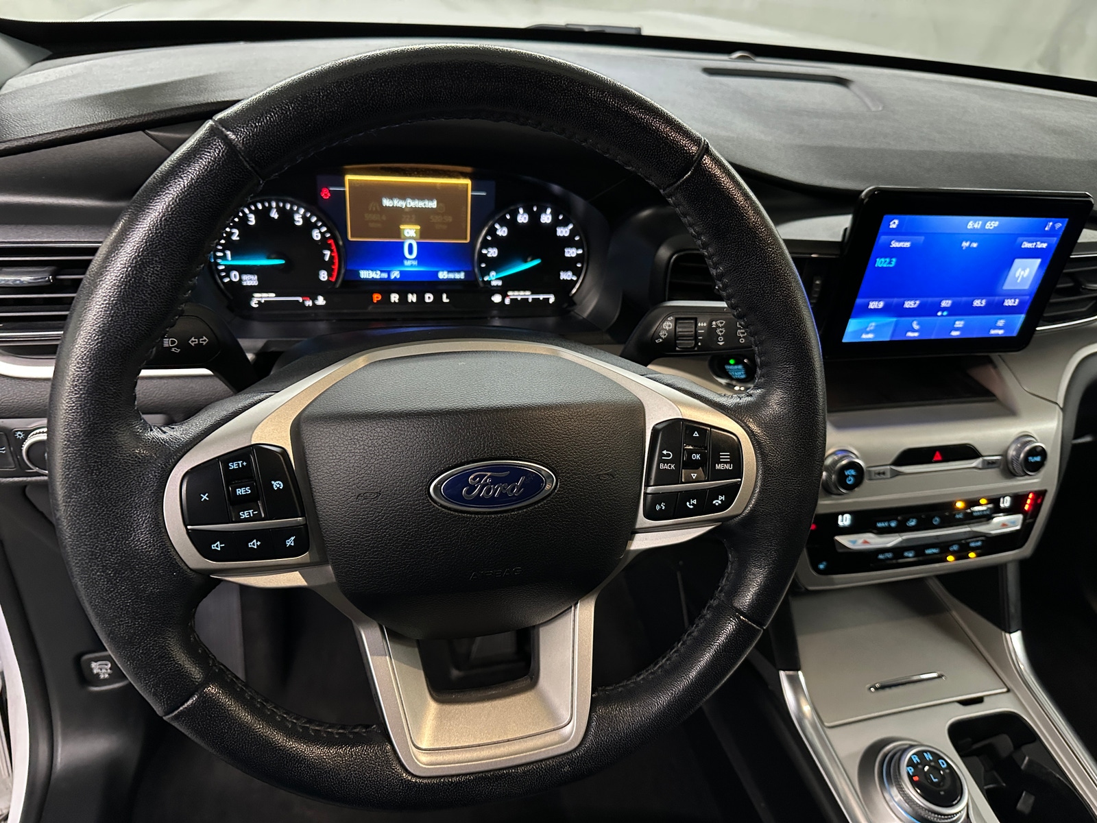 Thumbnail: 2021 Ford Explorer - 5