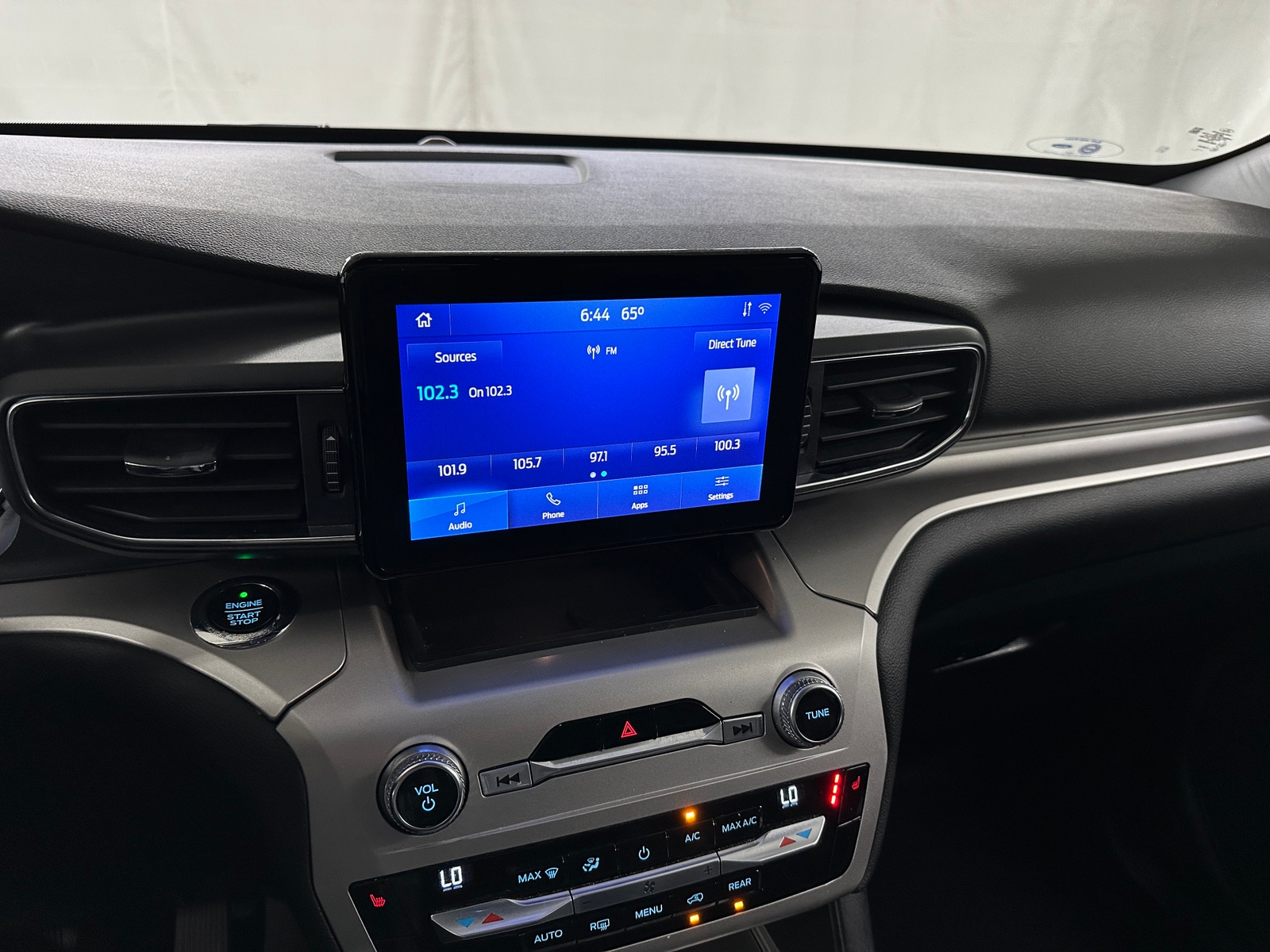 Thumbnail: 2021 Ford Explorer - 4