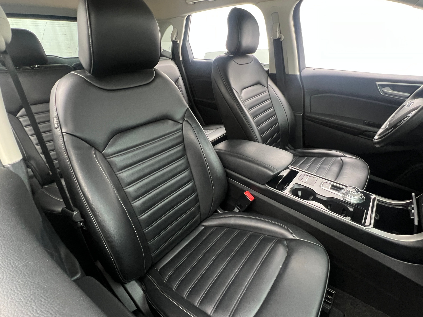 Thumbnail: 2019 Ford Edge - 2