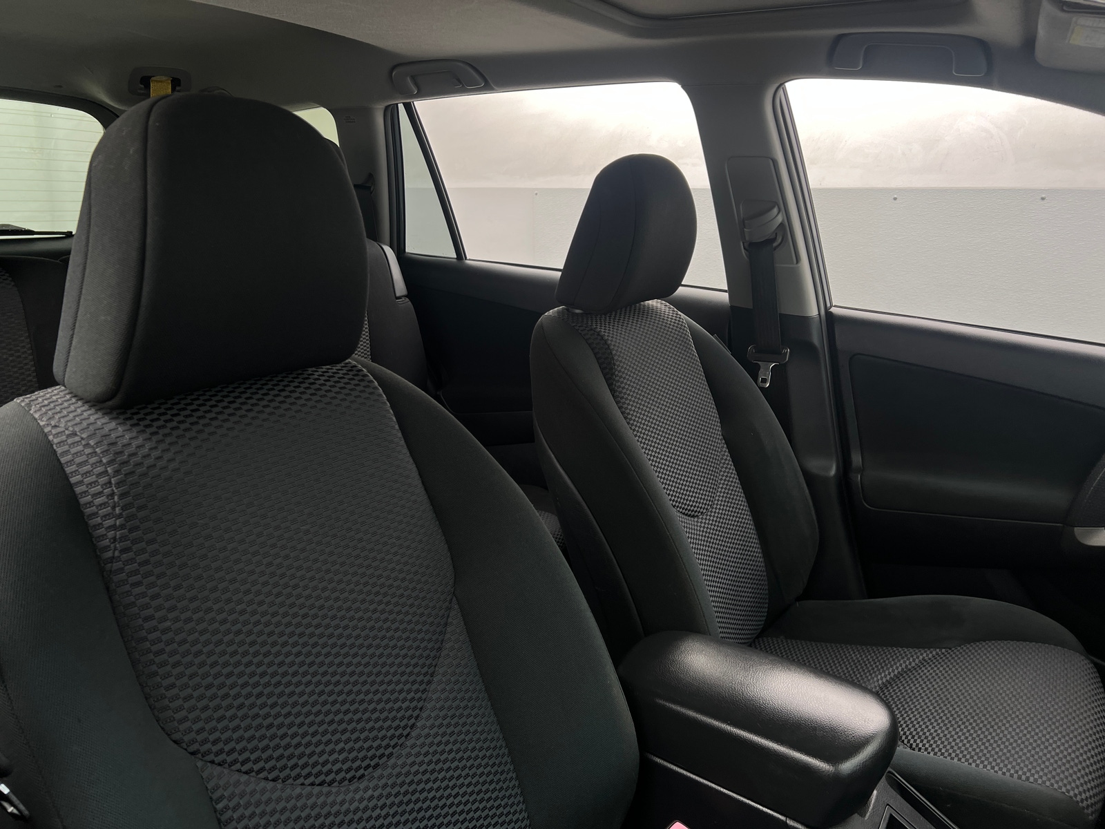 Thumbnail: 2012 Toyota RAV4 - 2