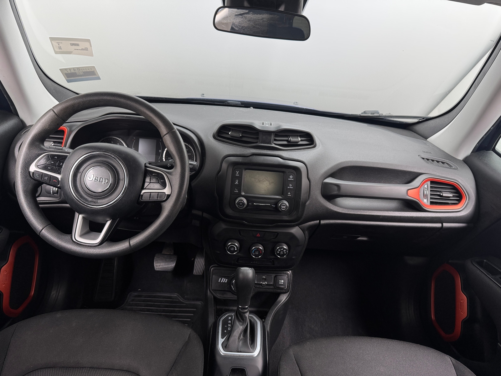 Thumbnail: 2018 Jeep Renegade - 3