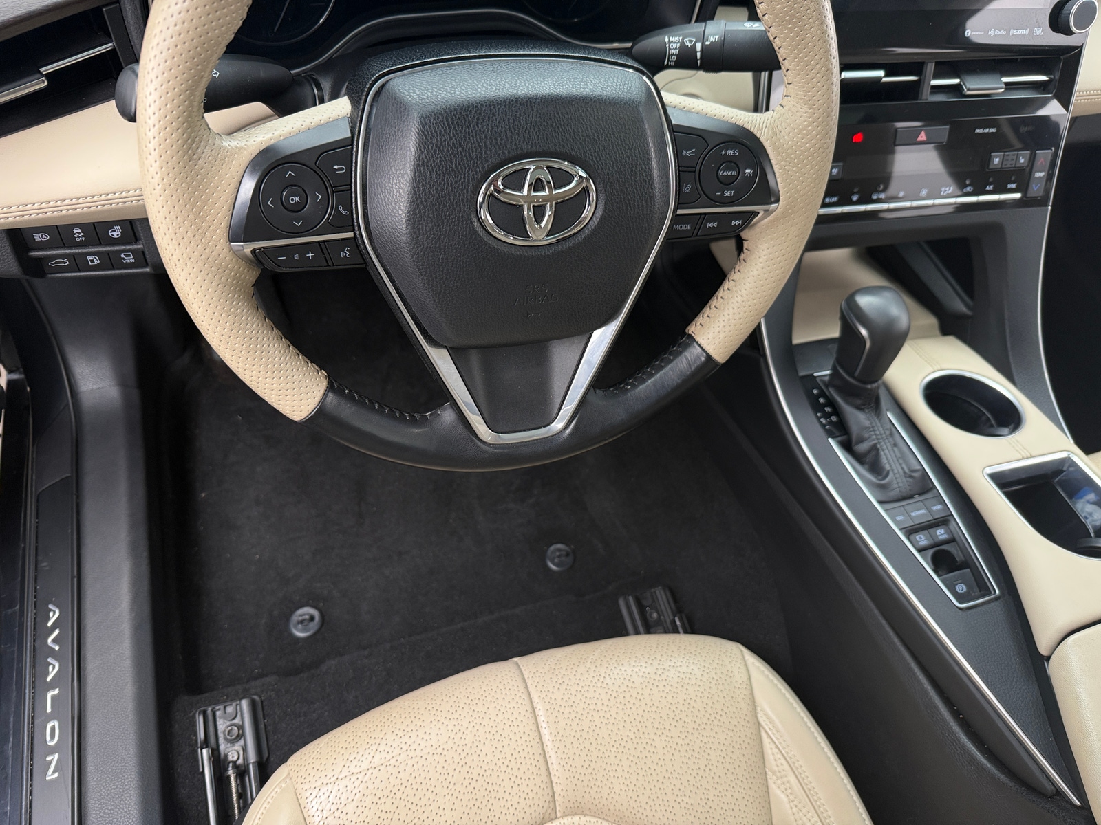 Thumbnail: 2019 Toyota Avalon - 4