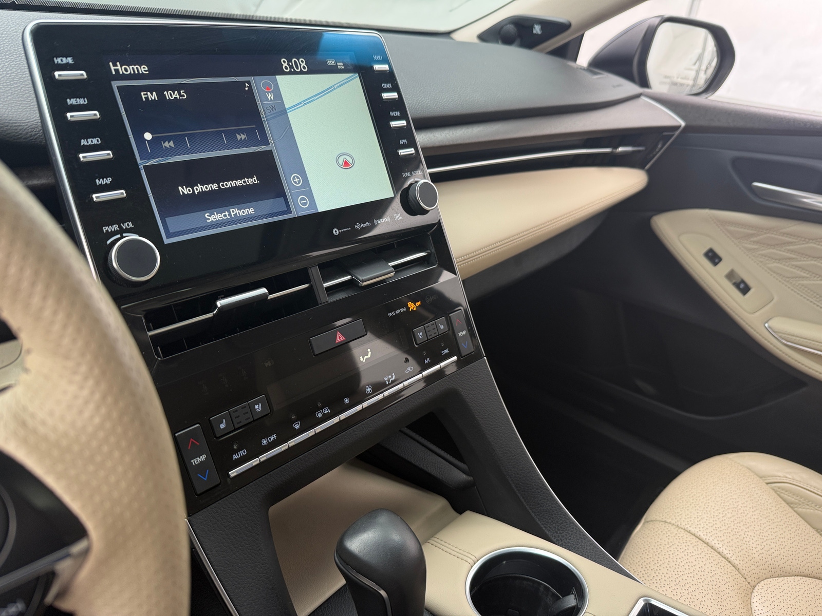 Thumbnail: 2019 Toyota Avalon - 3