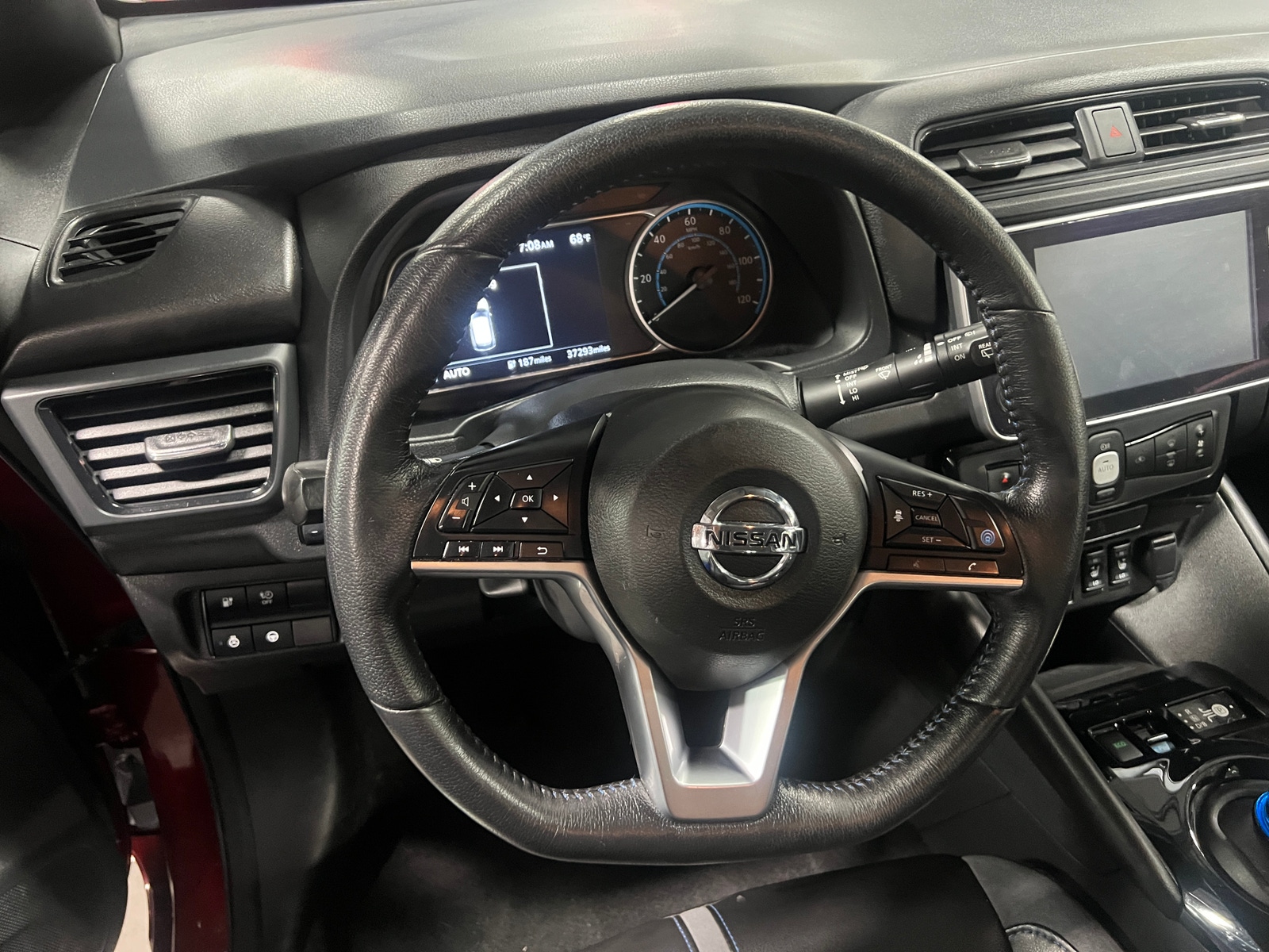 Thumbnail: 2022 Nissan Leaf - 4